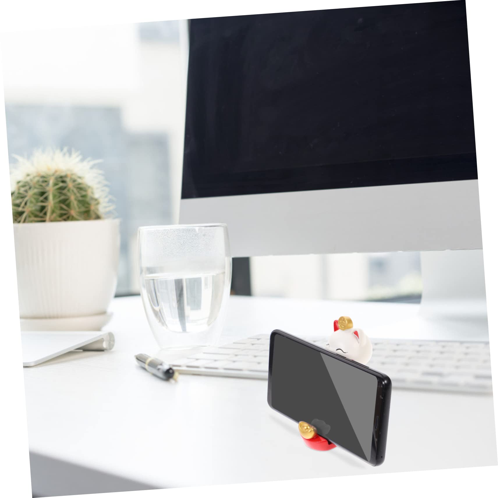 BestonZON Lucky Cat Resin Phone Stand - Cute Desktop Holder for iPhone, Samsung & Smartphones - Perfect for Home, Office & Feng Shui Decor