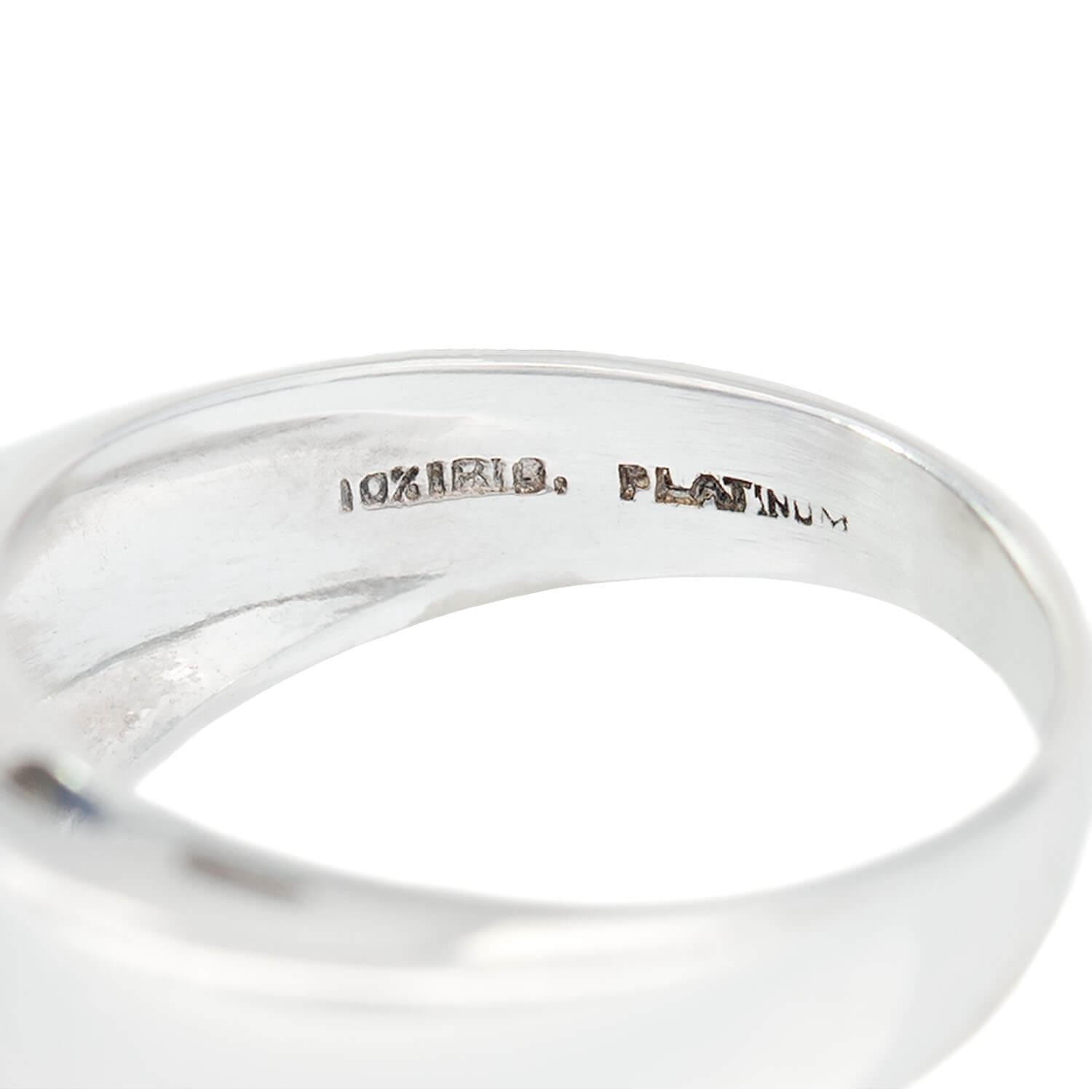 Edwardian Platinum Star Sapphire Flush Mount Ring – Vintage Elegance for Weddings, Engagements & Special Occasions