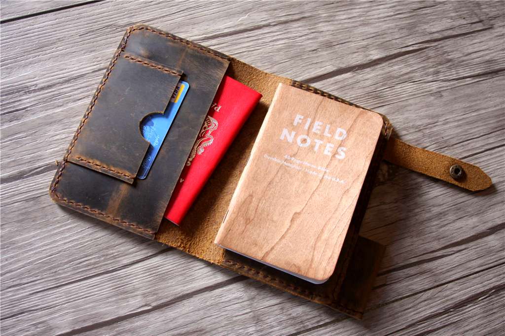 Personalized Leather Cover Wallet for Field Notes - Custom Name Engraved - Perfect for Journaling, Travel & Everyday Carry