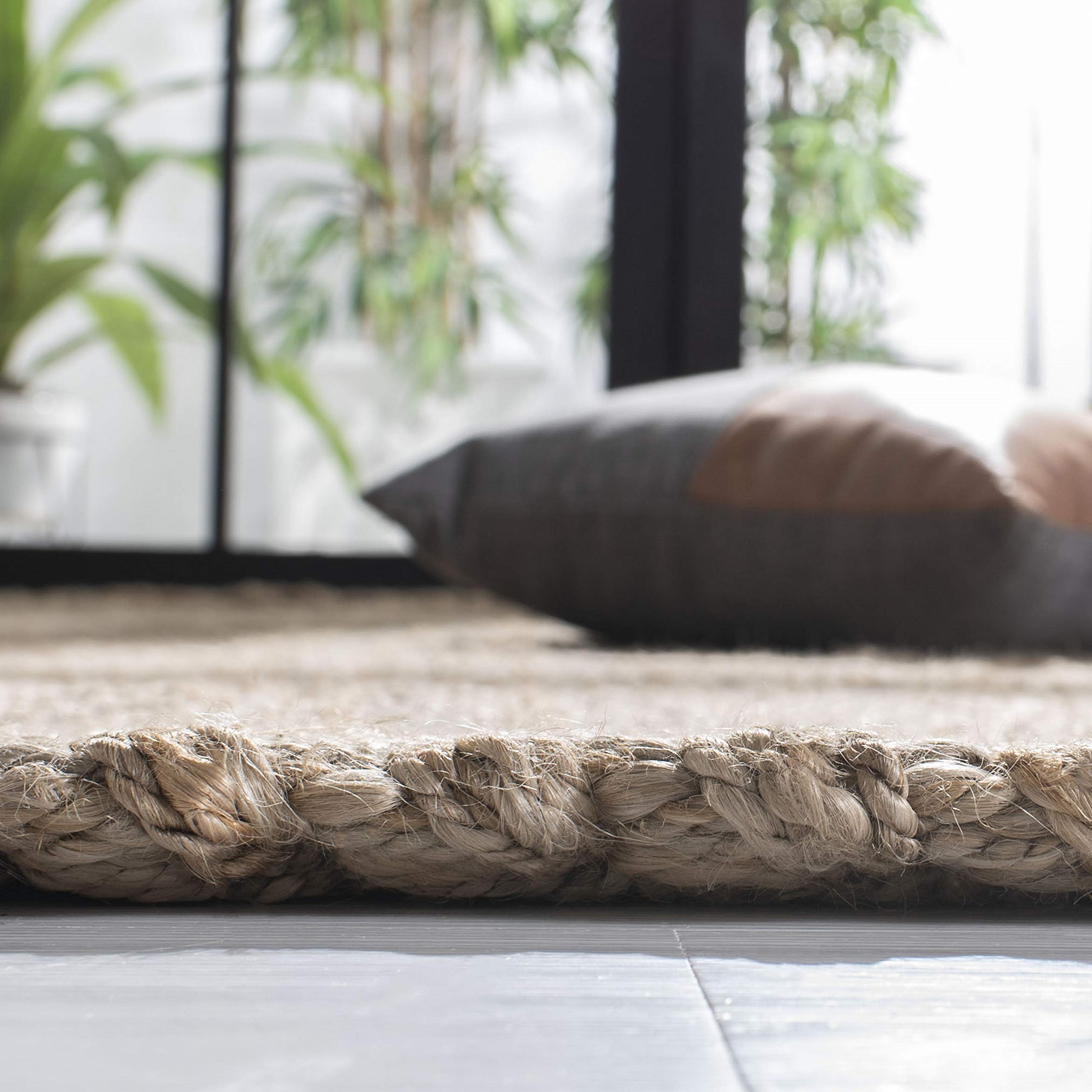SAFAVIEH Natural Fiber Collection 6'x6' Square Handmade Jute Area Rug - NF268A Farmhouse Style Natural Fiber Rug for Living Room, Bedroom & Boho Decor