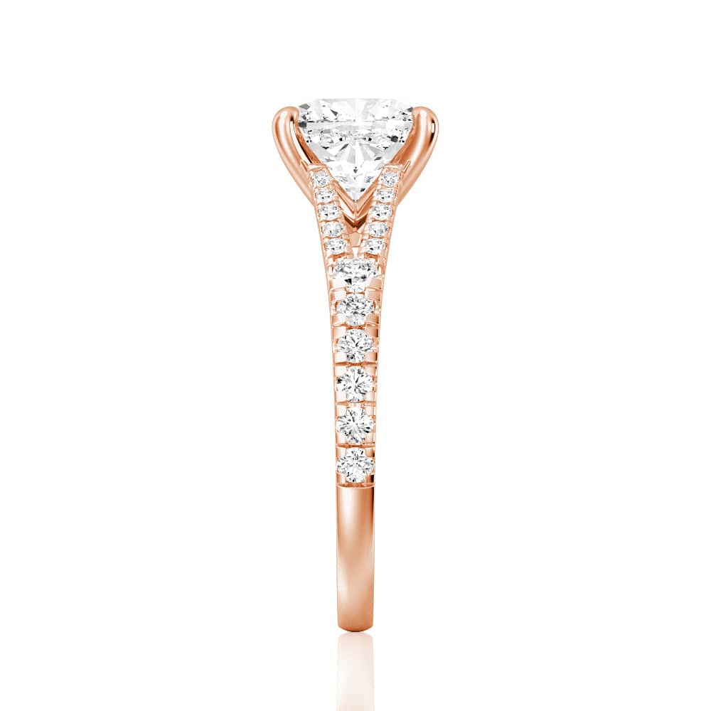 Exquisite Cushion Cut Split Shank Moissanite Engagement Ring for Women - Sparkling Wedding Band, Anniversary Gift, Proposal Jewelry - Perfect for Romantic Proposals, Bridal Sets, and Special Occasions