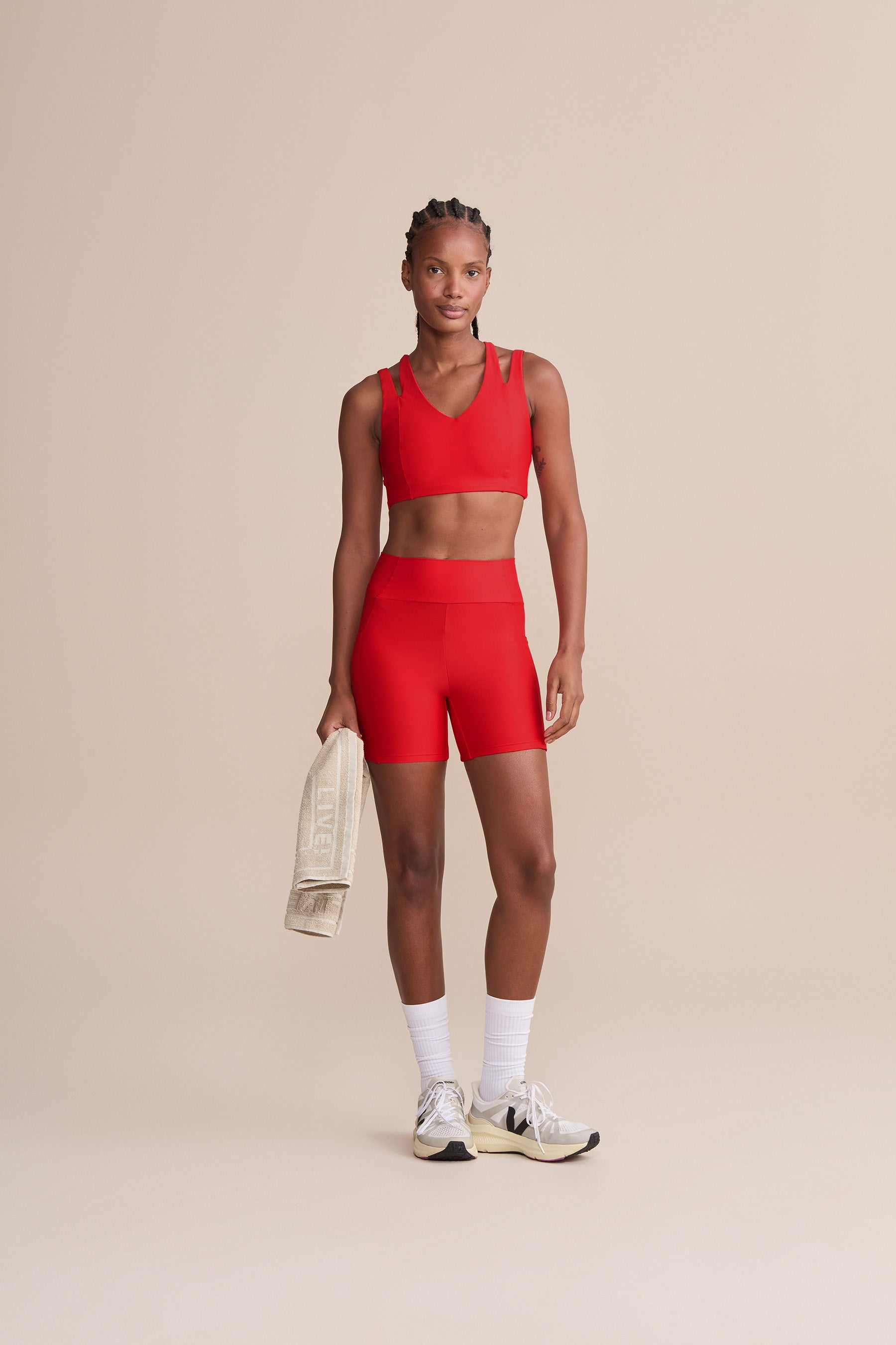 High-Waisted Cut Out Clash Sports Bra for Women - Breathable Workout Top for Running, Yoga & Gym - Trendy Fitness Apparel