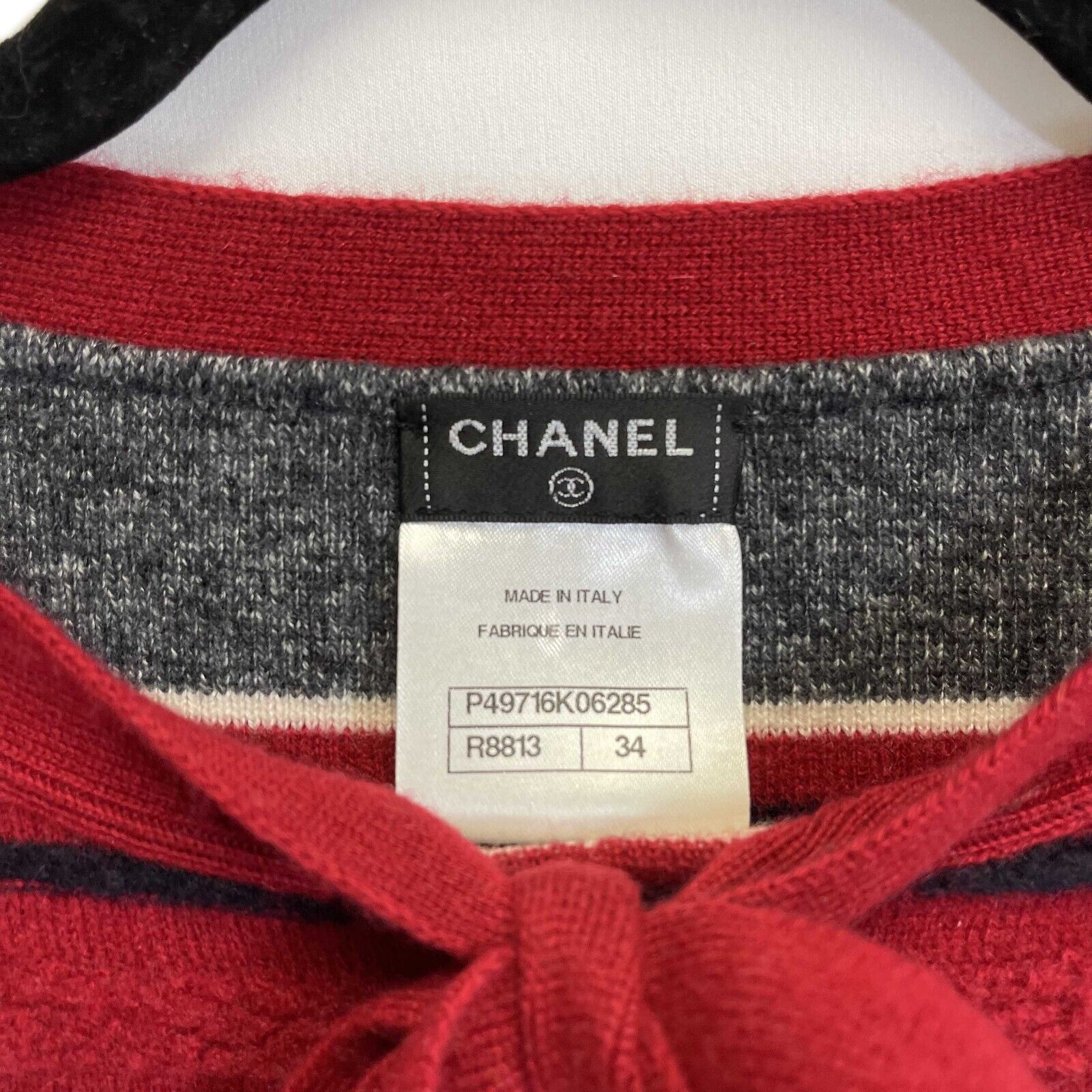 Chanel Paris Dallas Pullover Sweater - Gray & Red - Size XS (34) | Women's Luxury Knitwear for Fall & Winter Fashion
