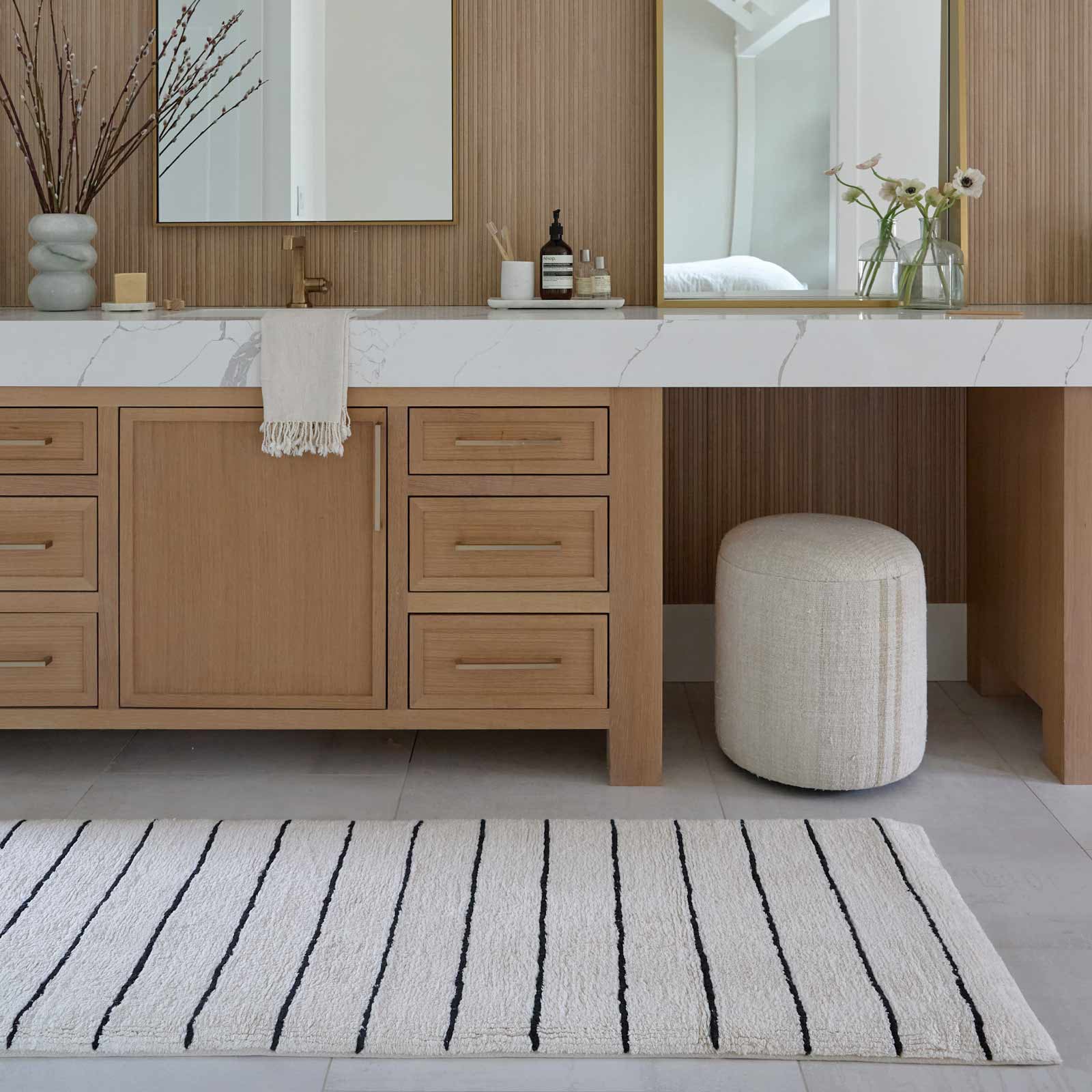Soft Plush Bath Mat - Non-Slip Absorbent Bathroom Rug - Darby Collection | Perfect for Bathroom, Shower & Vanity Areas