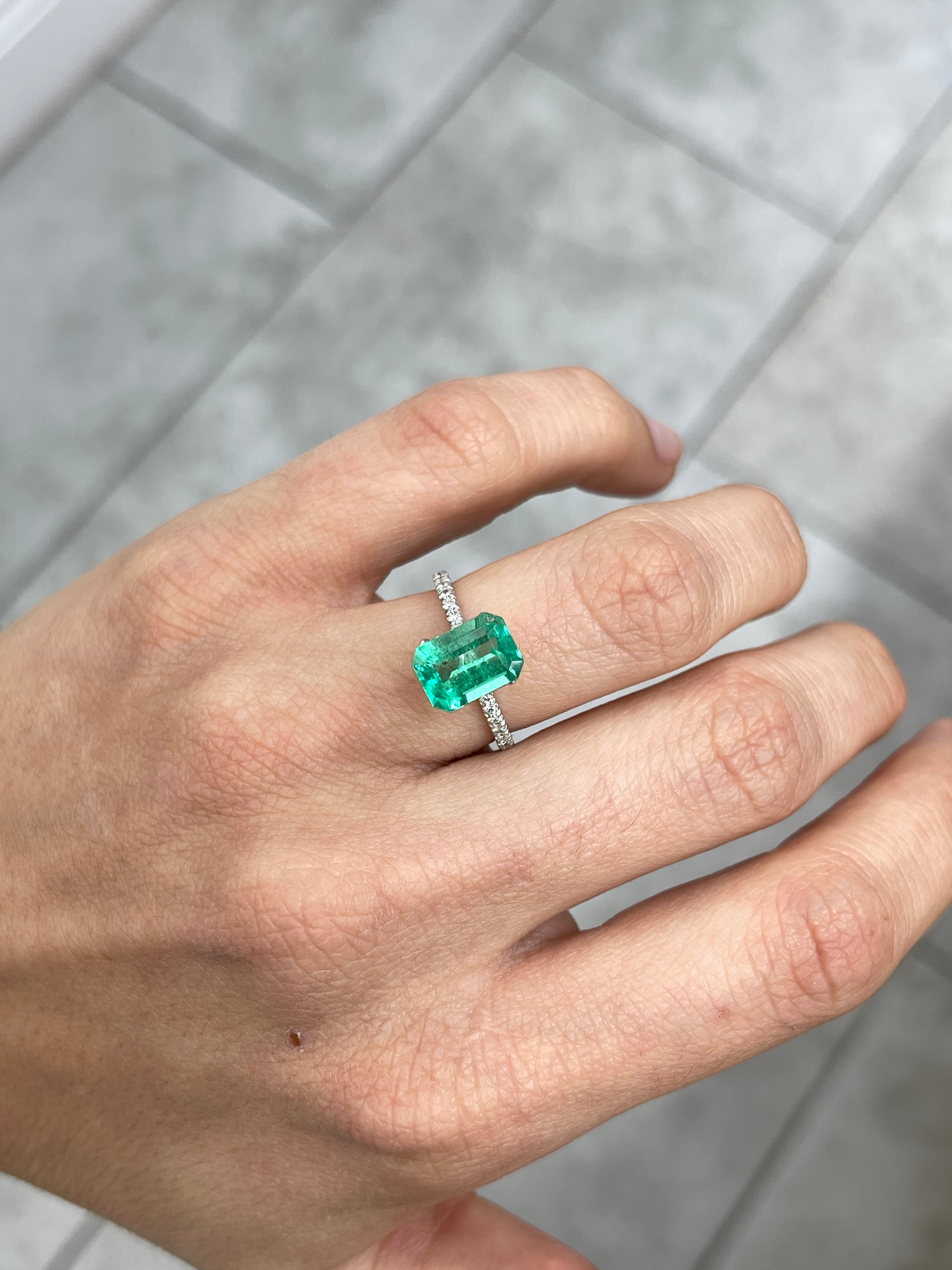2.31 Carat 10x7mm Colombian Emerald - Natural Medium Green Emerald Cut Gemstone for Jewelry Making, Engagement Rings & Fine Collections