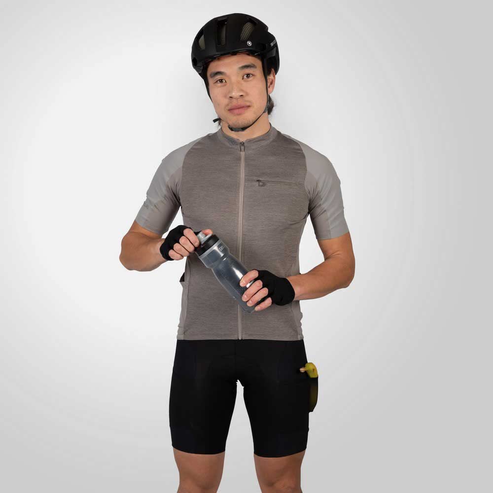 Endura GV500 Reiver Men's Short Sleeve Gravel Cycling Jersey - Breathable & Moisture-Wicking for Mountain Biking & Adventure Riding
