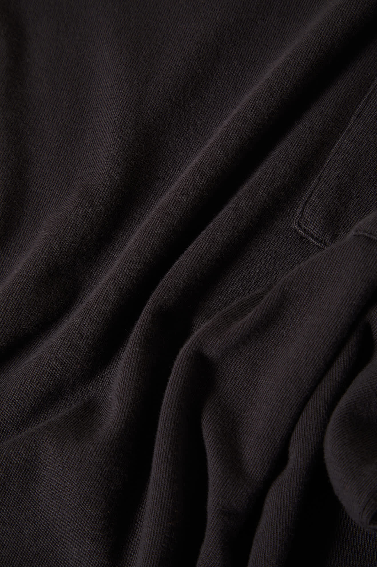 Carefree Organic Cotton Garment-Dyed Perfect Fit T-Shirt for Men & Women - Soft, Breathable & Eco-Friendly - Black - Ideal for Casual Wear, Travel & Everyday Comfort