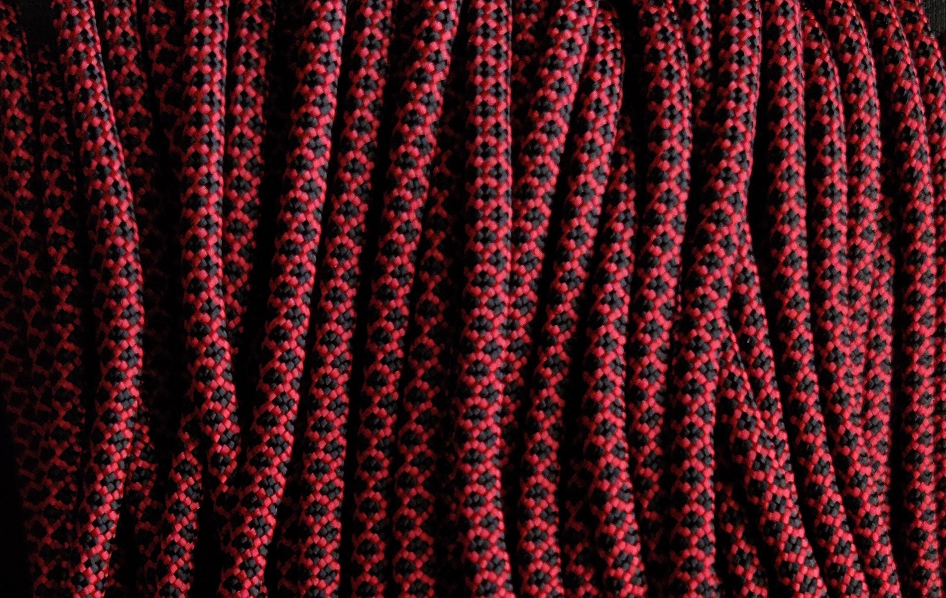 Genuine Red Diamonds for Sale | High-Quality Loose Gemstones for Jewelry Making & Engagement Rings | Perfect for Gifts, Collections & Luxury Fashion Accessories