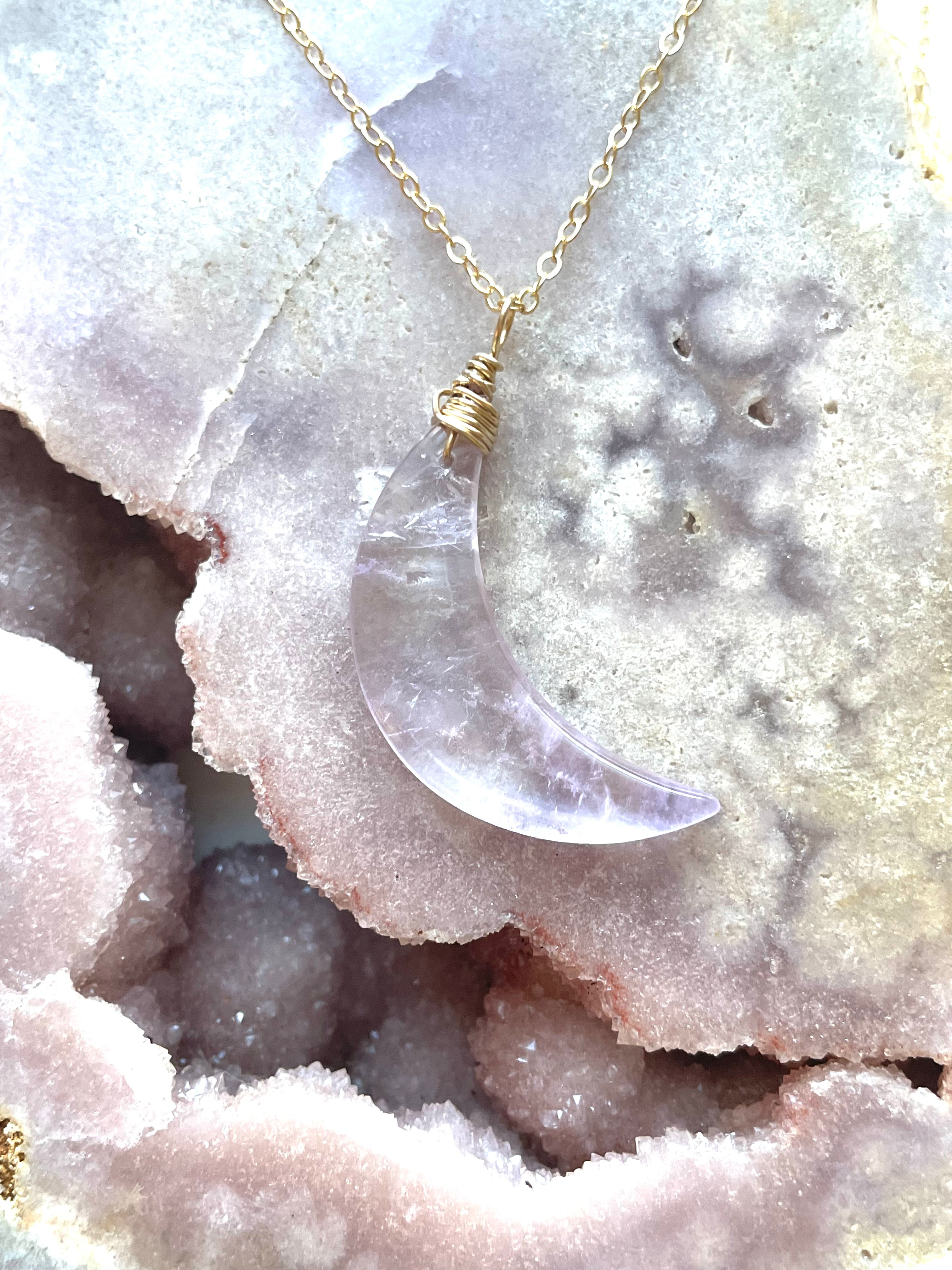 Amethyst Moon Crystal Necklace – Healing Gemstone Jewelry for Women, Spiritual Protection & Positive Energy – Perfect for Meditation, Yoga & Everyday Wear