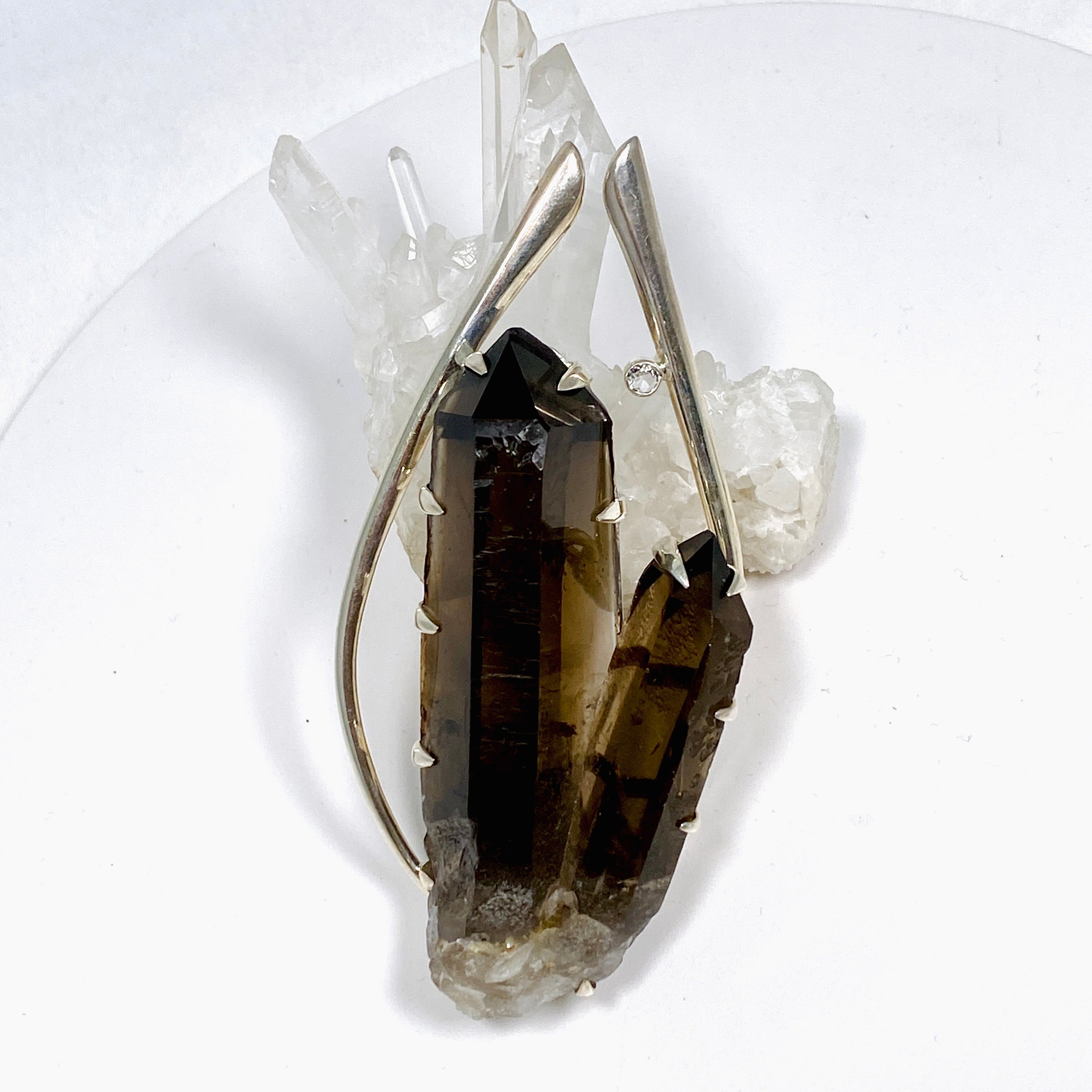 Natural Smokey Quartz Crystal Pendant Necklace - Healing Stone Jewelry for Women & Men - Perfect for Meditation, Energy Cleansing & Spiritual Gifts