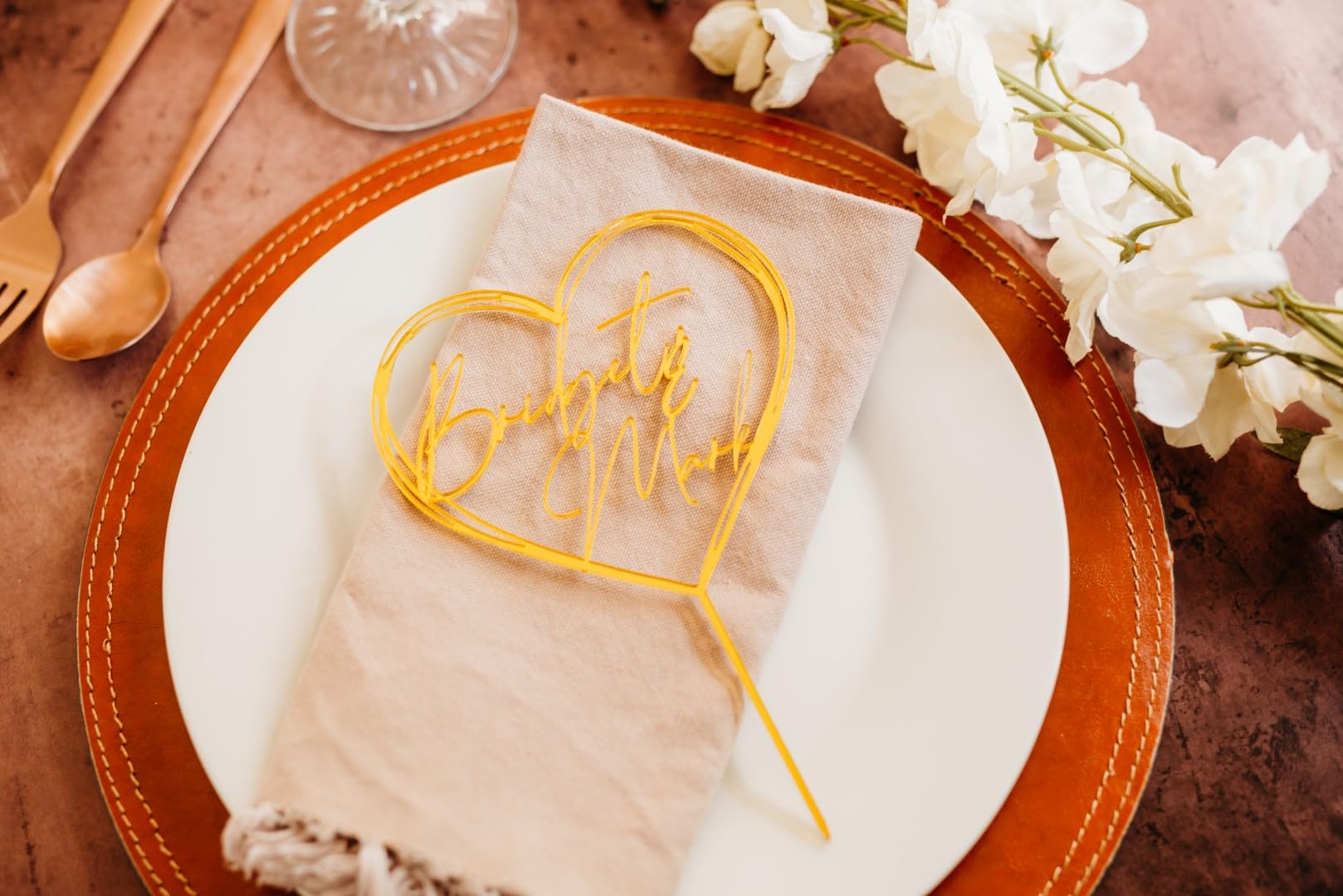 Custom Cursive Heart Wedding Cake Topper - Personalized Acrylic & Wood Cake Decor with Modern Handwriting - Elegant Rustic Birthday & Anniversary Cake Topper for Weddings, Anniversaries & Special Celebrations