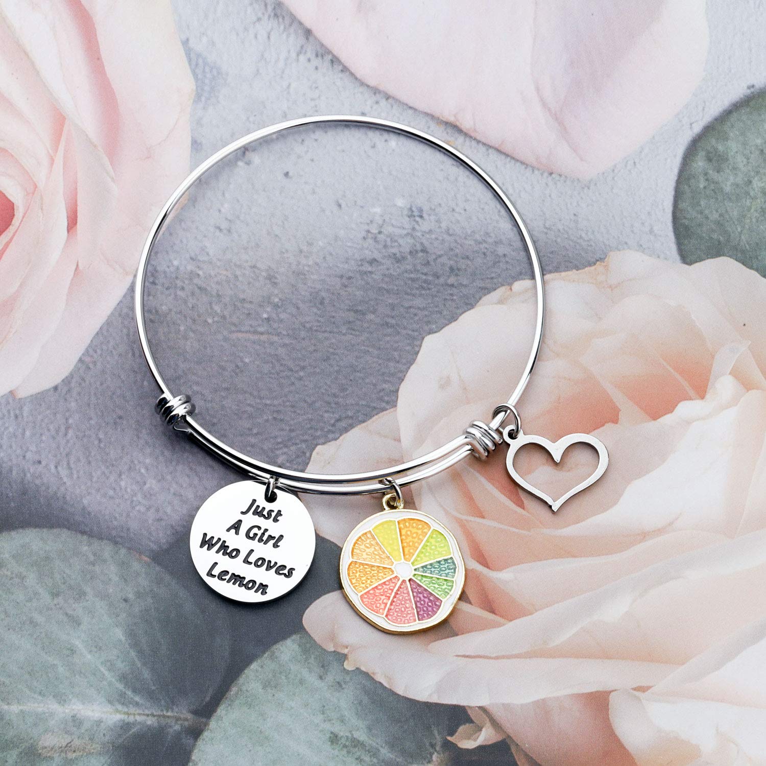 WSNANG Lemon Bracelet - Cute Fruit Lemon Jewelry Gift for Lemon Lovers - Perfect for Summer Outfits, Birthday Presents & Lemon-Themed Parties