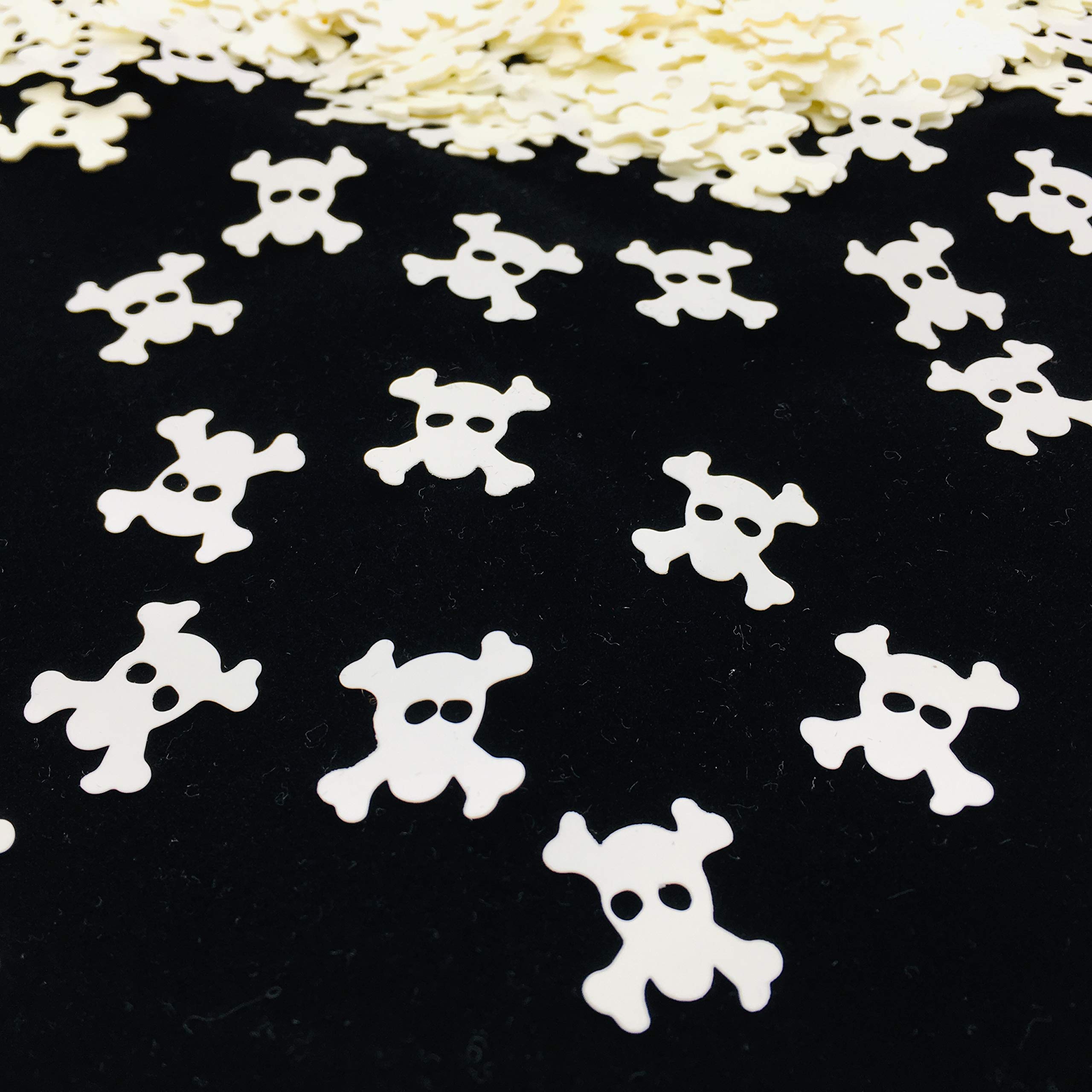 Scary Skull Confetti for Halloween Party Decorations - Glitter Metallic Foil Pirate & Haunted House Supplies - DIY Table Scatter for Special Events, Birthdays & Themed Parties