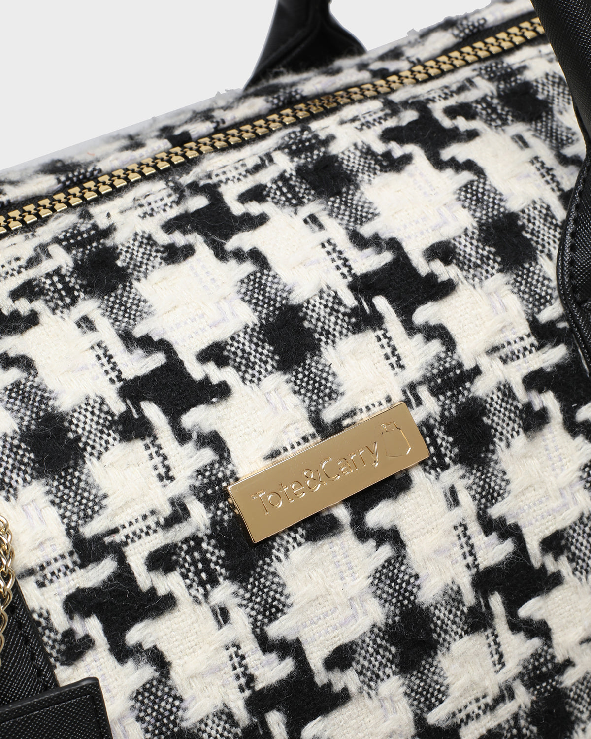 Stylish Black & White Houndstooth Duffle Bag for Travel, Gym & Weekend Getaways - Water-Resistant Carry-On Luggage for Men & Women