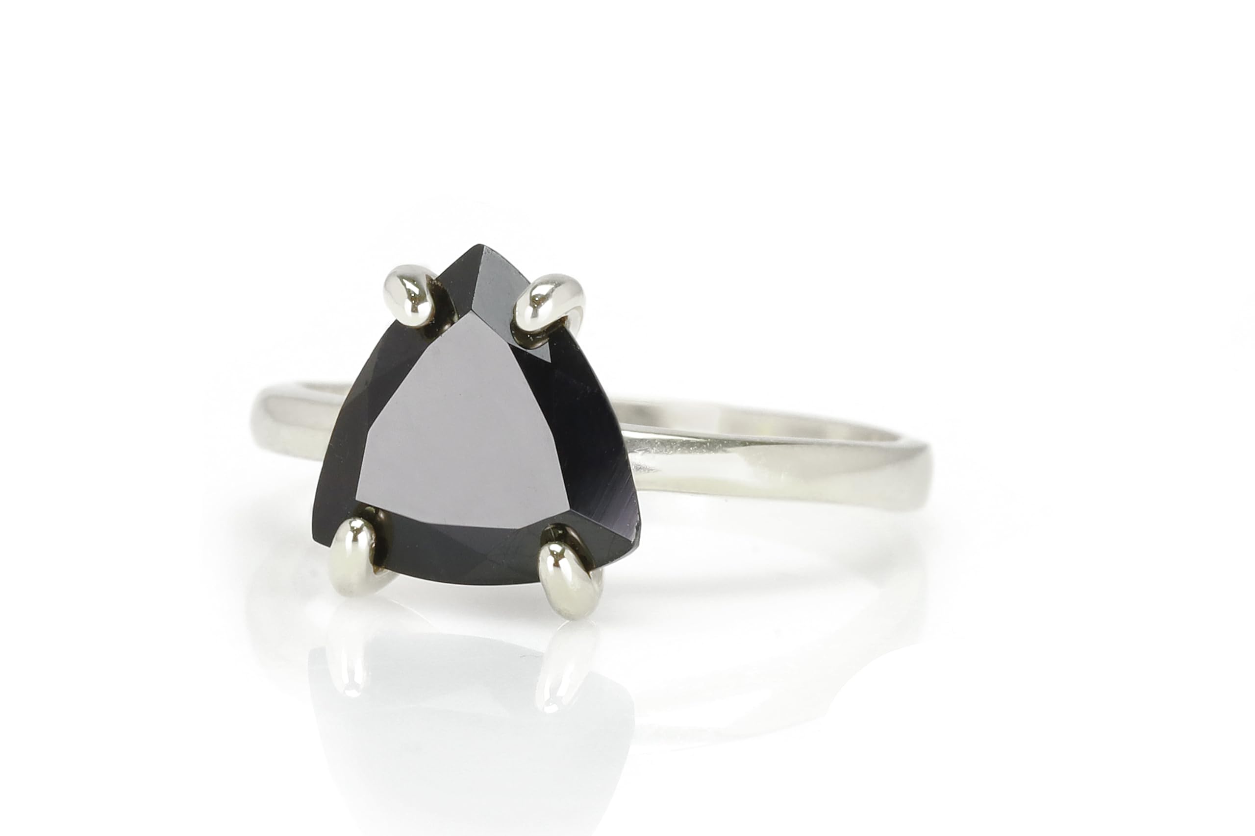 925 Sterling Silver Black Onyx Ring for Women - Elegant Gemstone Jewelry for Formal & Casual Wear - Perfect Gift with Jewelry Box - Ideal for Parties, Weddings & Everyday Fashion