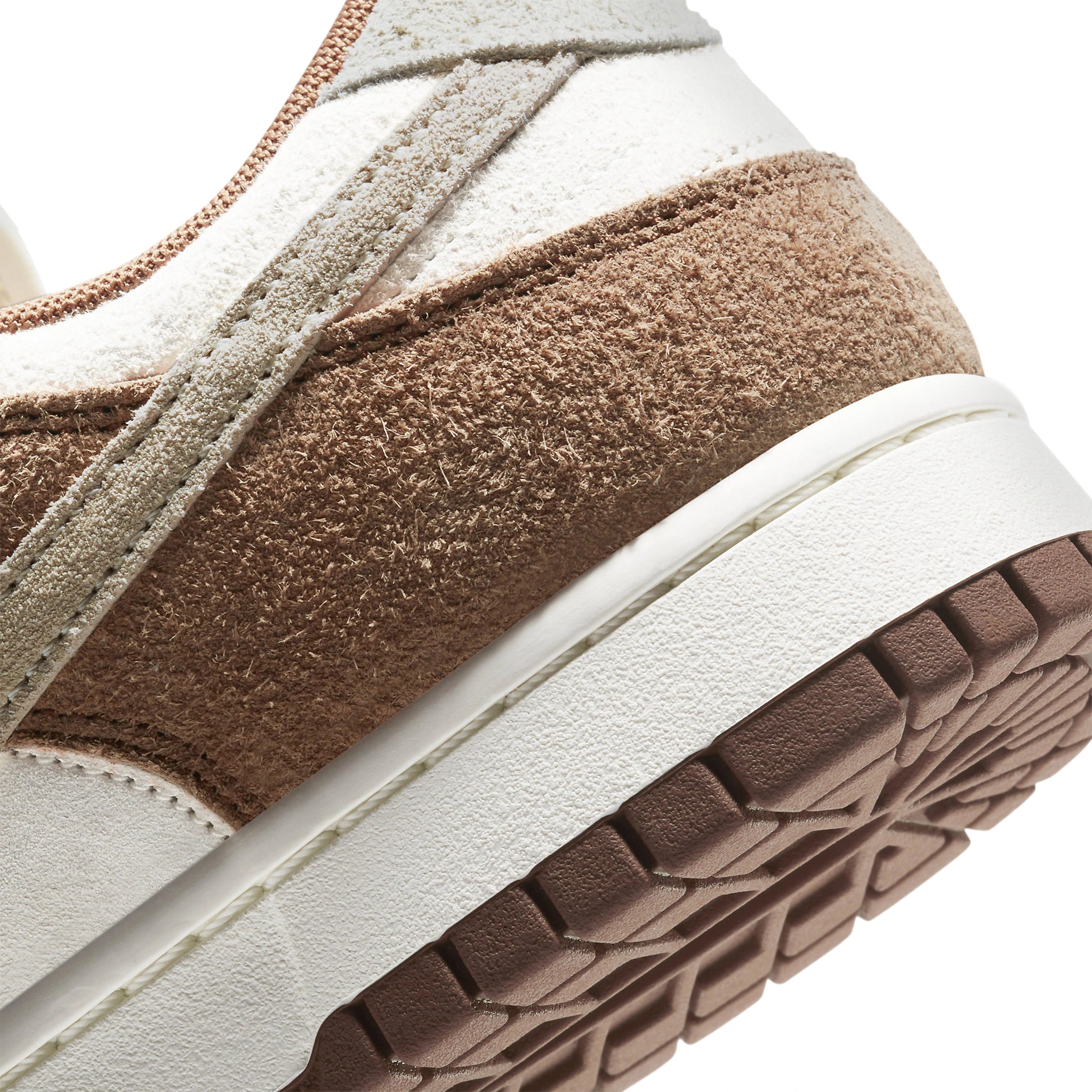 Nike Dunk Low Retro Medium Curry Sneakers - Men's Casual Shoes for Streetwear & Everyday Wear | Perfect for Running, Gym, and Urban Fashion
