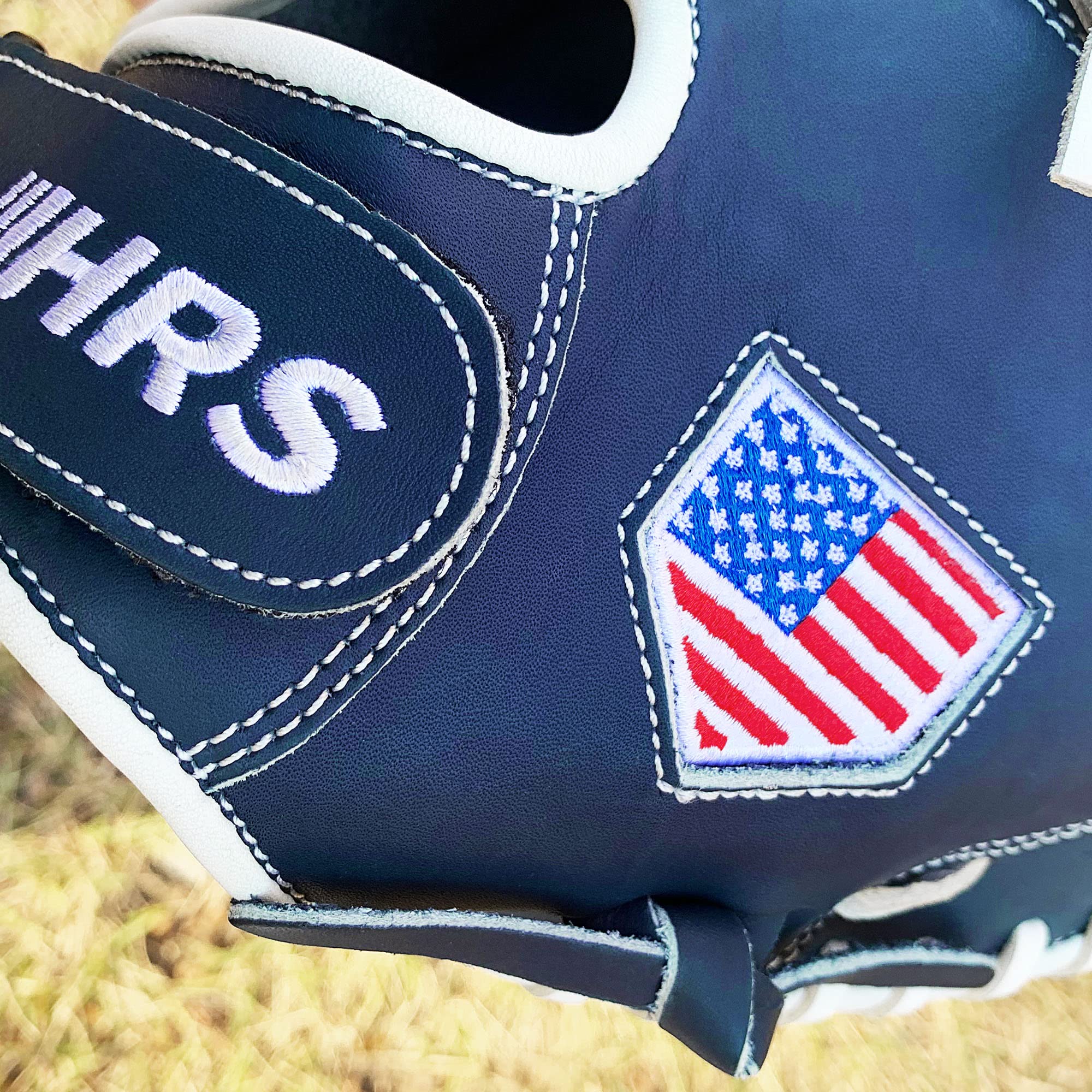 Premium Leather Softball Gloves for Left & Right Hand Throw – Catcher's Mitt, First Base, Pitcher, Infield & Outfield Players – Durable Baseball Gloves for Training & Games – Ideal for Youth & Adult Leagues, Practice Sessions & Competitive Matches