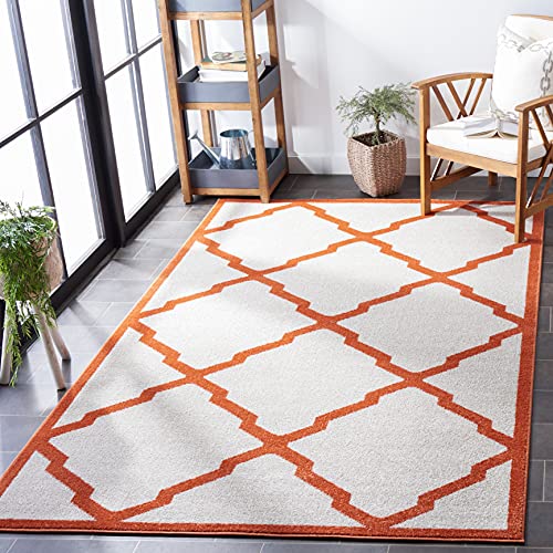 Beige / Orange