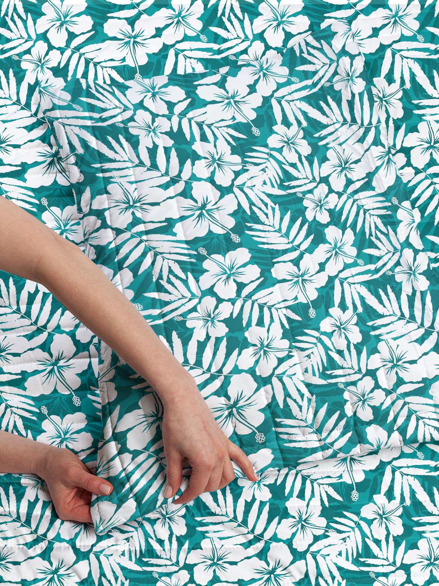 Lunarable Leaf Microfiber Bedspread Set - Abstract Hawaiian Hibiscus Flowers & Banana Palm Leaves Print - Soft Twin Size Bedding with Pillow Sham & Comforter in Petrol Blue/White - Perfect for Tropical Bedroom Decor & Vacation Home Styling