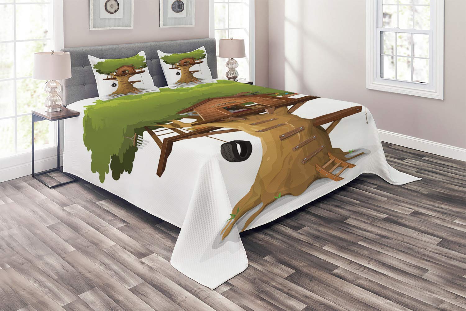 Ambesonne Tree House Quilt Set - 3 Piece King Size Bedspread with 2 Pillow Shams, Cartoon Illustration of Cozy Treehouse with Fun Objects, Multicolor Decorative Bedding | Perfect for Kids' Rooms, Nursery Decor or Whimsical Bedroom Themes