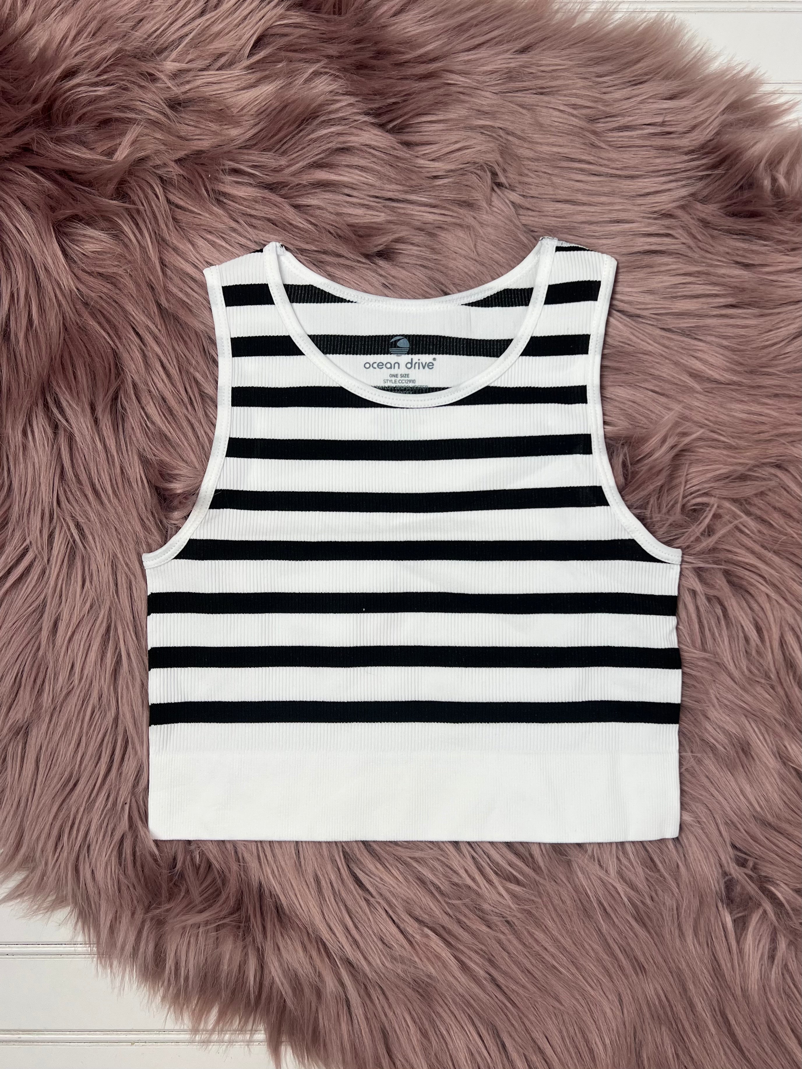 White and Black Striped Seamless T-Shirt for Women - Comfortable Stretch Fit Casual & Workout Top