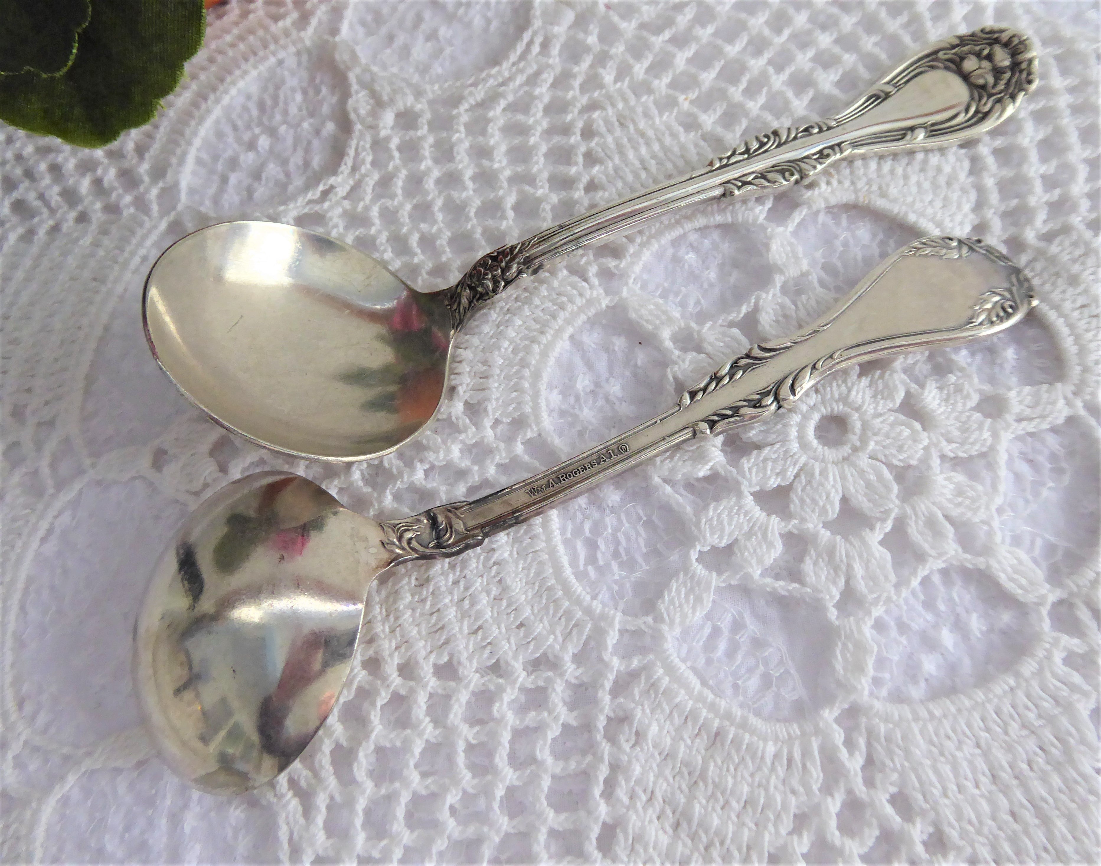 Vintage Art Nouveau Silverplate Soup Spoon Set - Hanover Rogers 1901 Bouillon Spoons, Antique Silver Plated Cutlery for Fine Dining, Soup Course & Collectors | Elegant Table Setting & Dinner Party Essentials