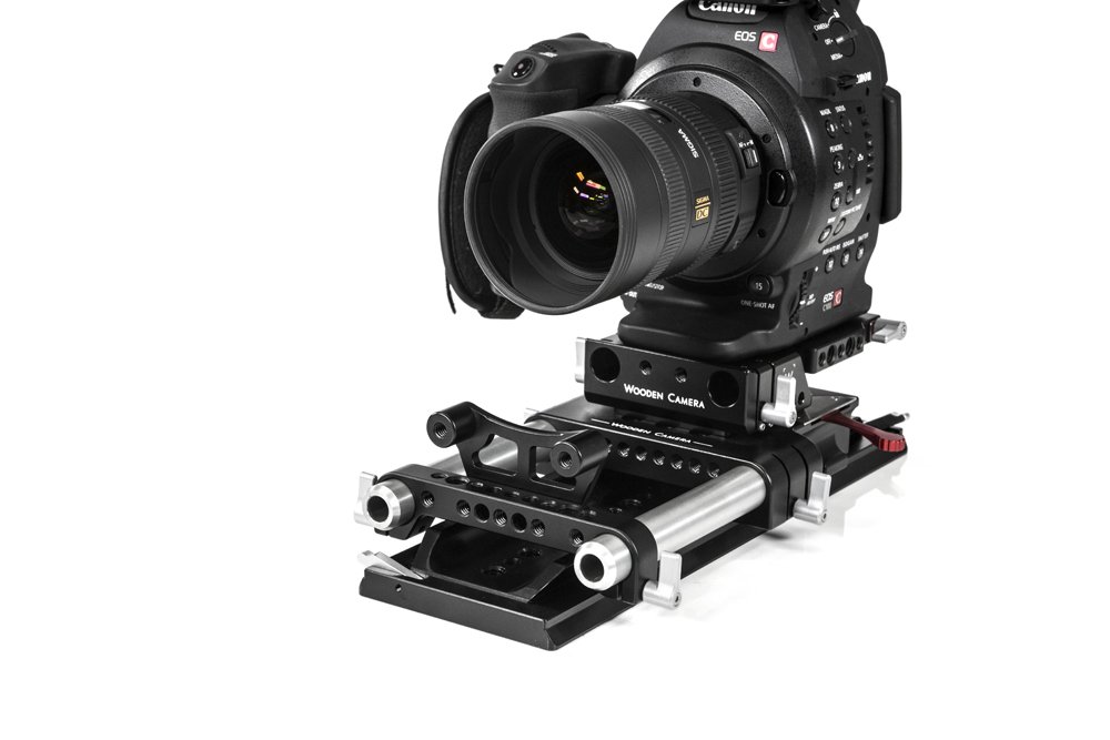 Wooden Camera LW 15mm Adapter with 15mm Studio Rod Clamp - Professional DSLR Rig Accessory for Filmmaking & Photography
