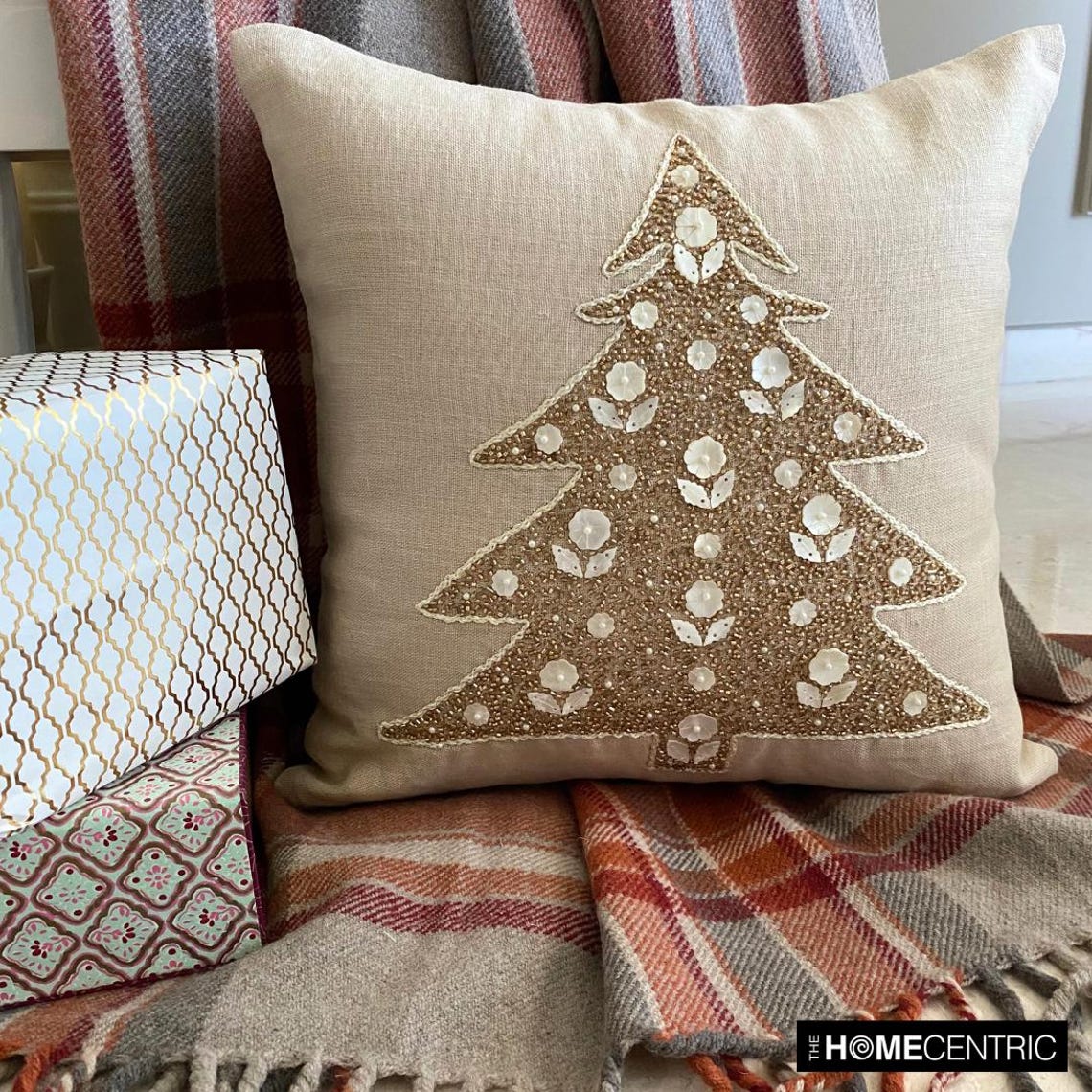 Luxury Gold Linen Decorative Throw Pillow Cover - Elegant Home Decor for Sofa, Bed & Living Room - Soft & Stylish Cushion Cover for Modern Interior Design