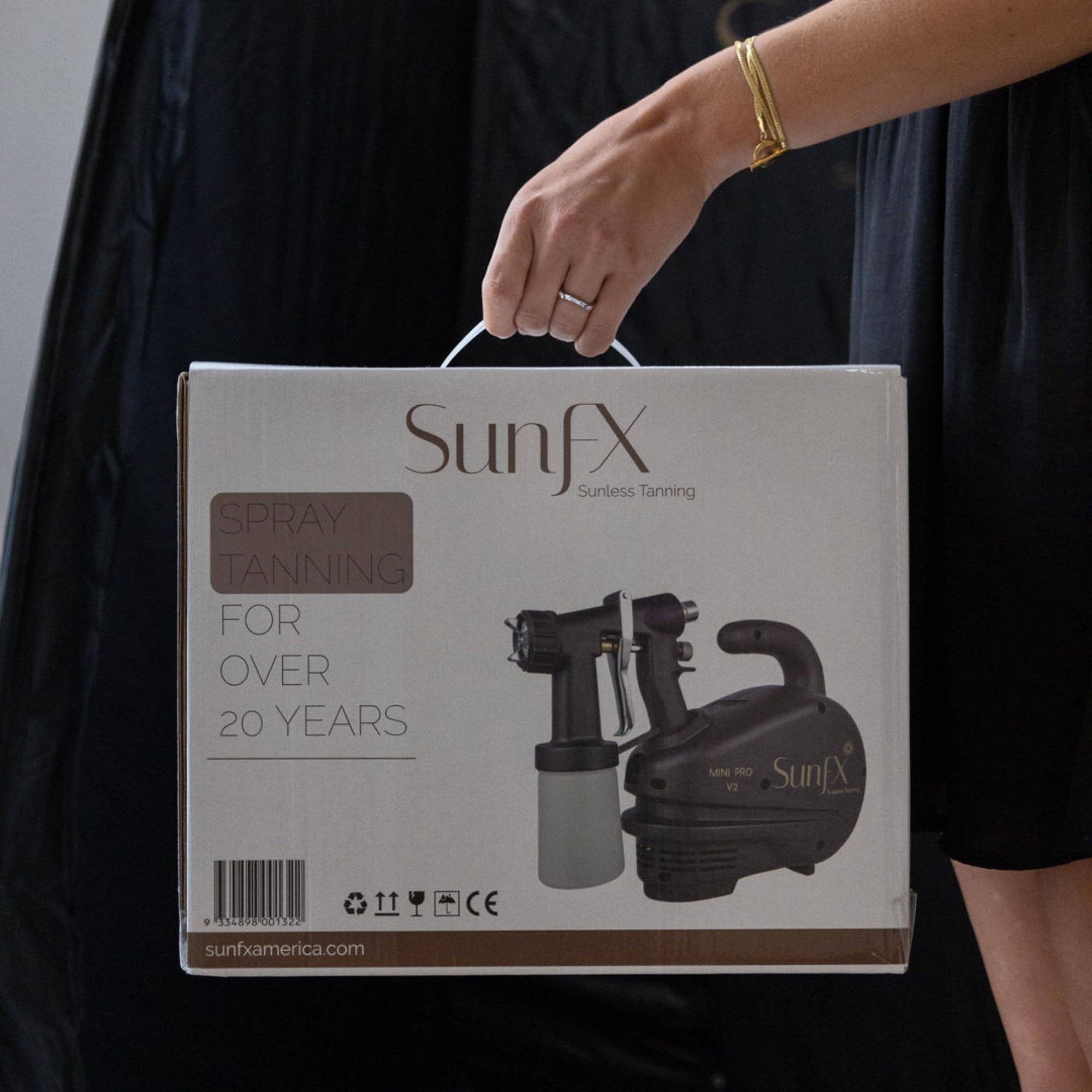 SunFX Professional HVLP Sunless Tanning System - Pro Mini V2 Airbrush Tanning Machine with Solution Pack & Accessories | Mobile & Salon Spray Tan Equipment | Perfect for At-Home, Bridal & Professional Spray Tanning Services