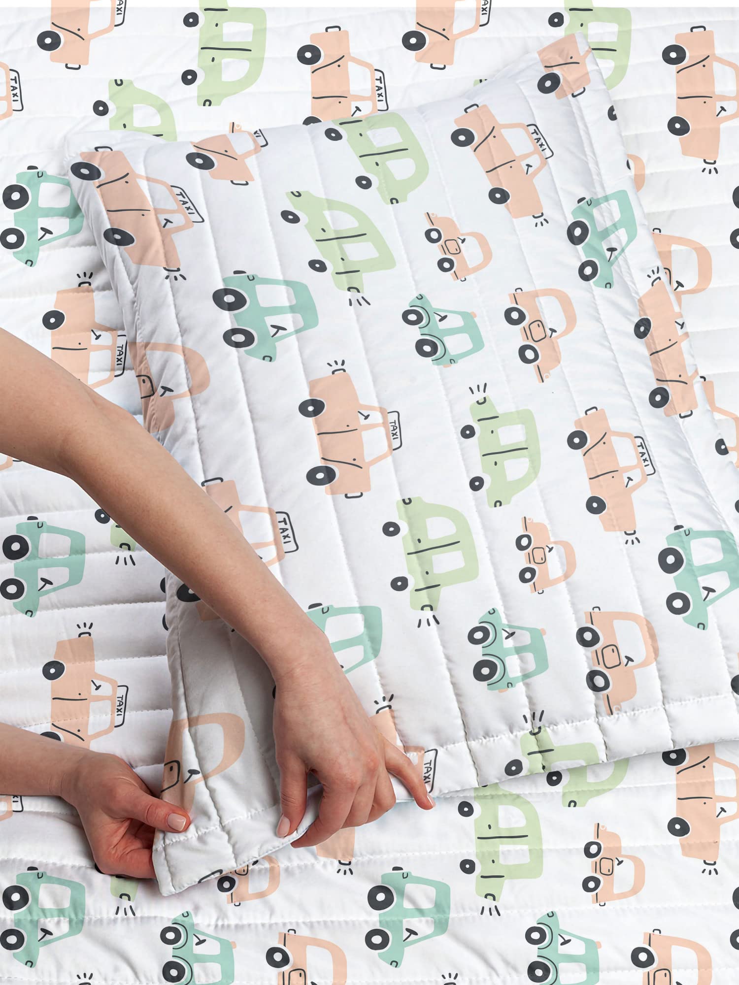 Ambesonne Cartoon Microfiber Bedspread Set - Pastel Cartoon Cars in Traffic Jam Design, Soft King Size Bedding with Pillow Shams & Comforter in Peach & Mint Green | Perfect for Kids' Rooms, Teen Bedrooms & Nursery Decor