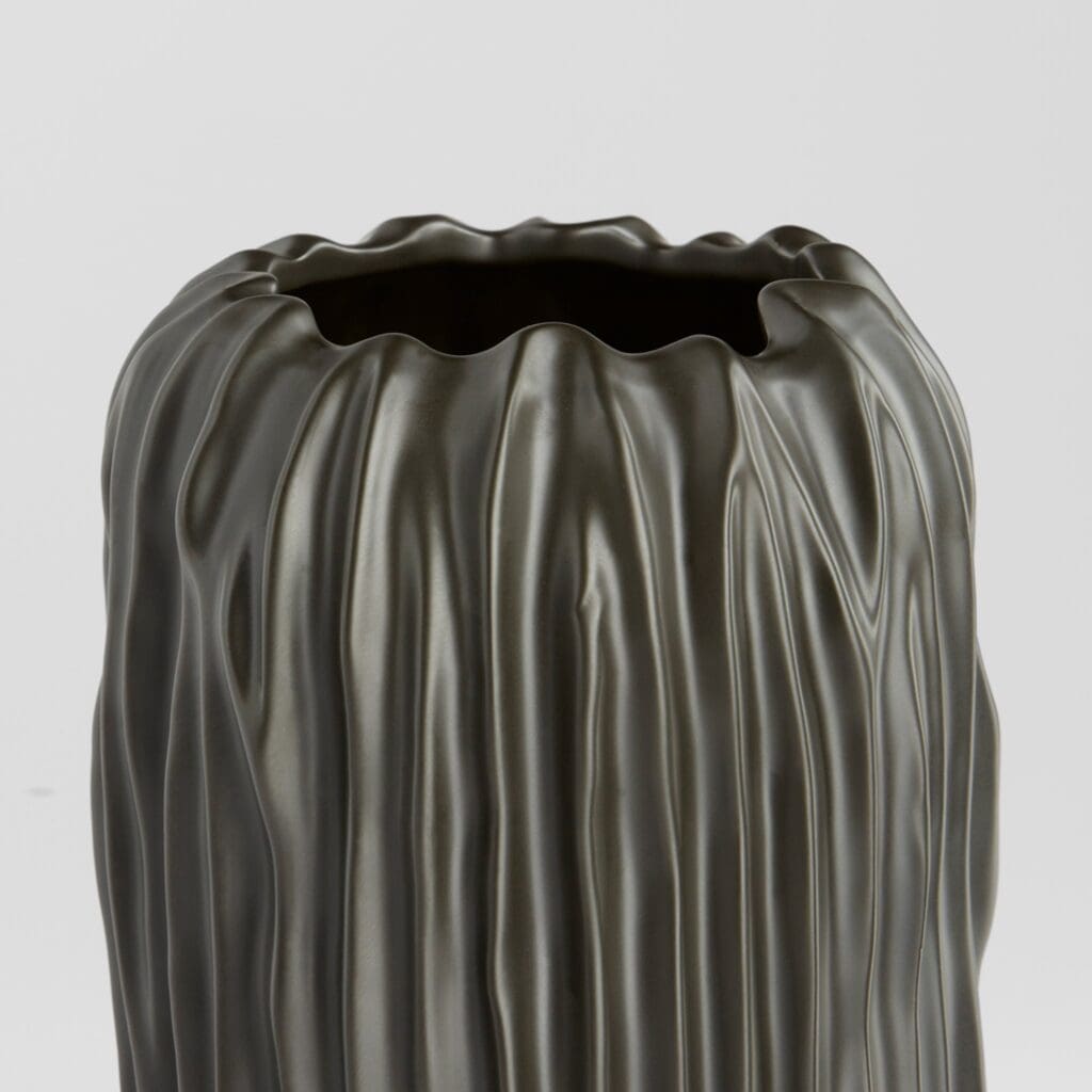 Cyan Design 11477 Abyssus Vase - Large Black Ceramic Vase for Home Decor, Centerpiece, Living Room, Dining Table, Wedding & Event Floral Arrangements