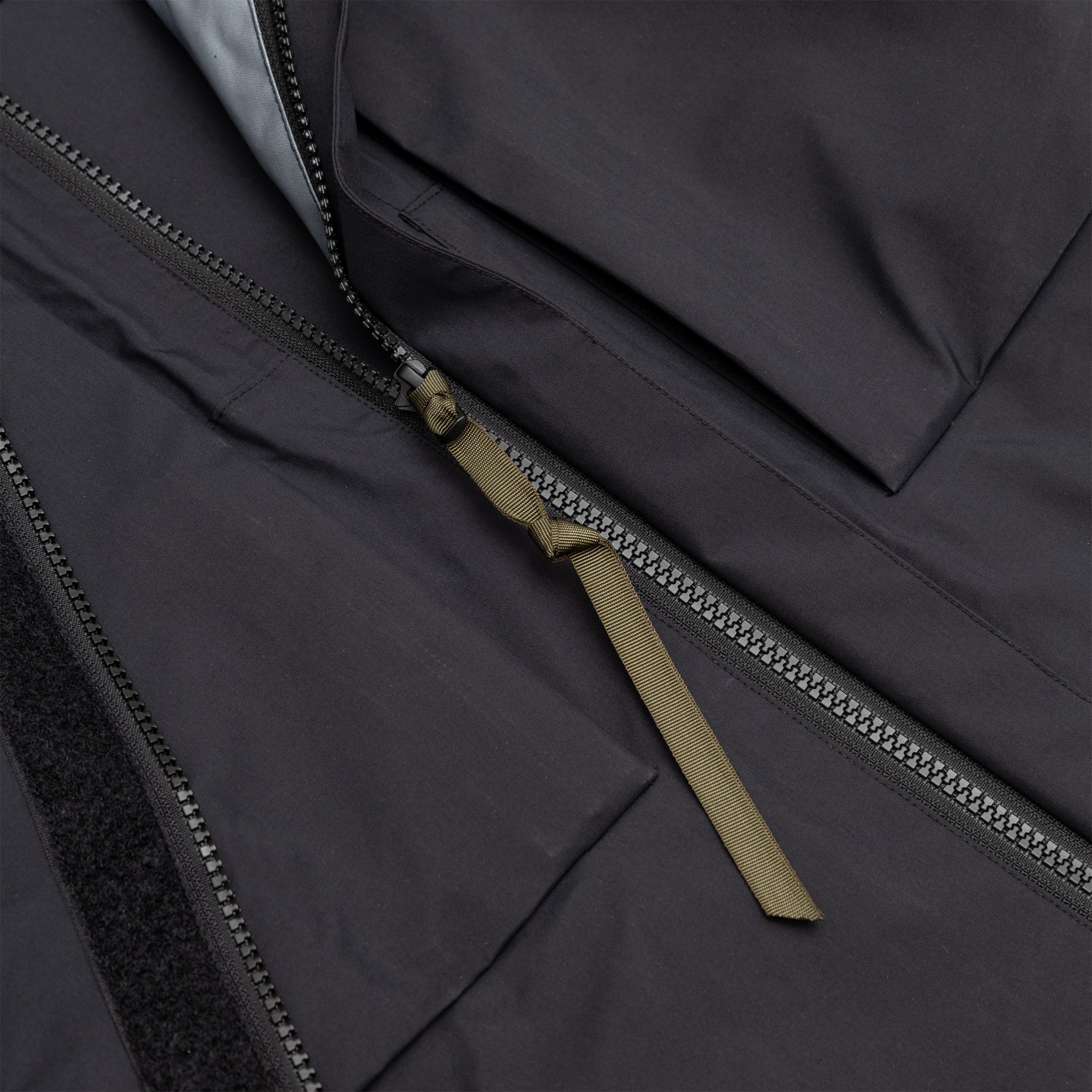 J14 GT 3L GORE-TEX Interops Jacket - Waterproof & Breathable Tactical Outerwear for Hiking, Camping & Outdoor Adventures