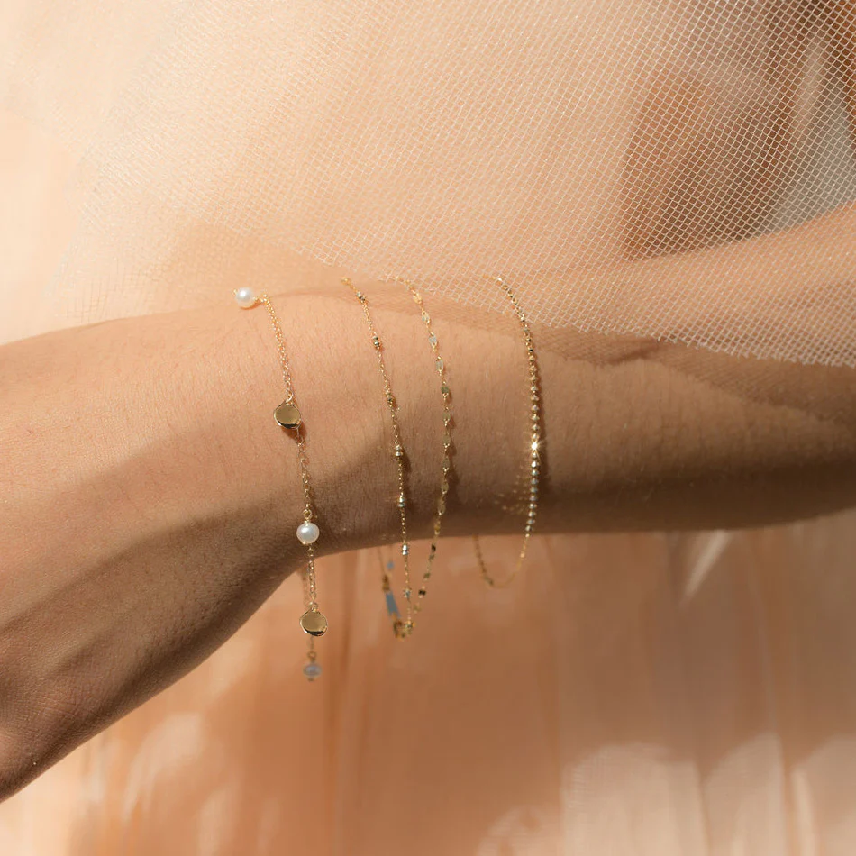 Pearl Gold Confetti Dangle Bracelet for Women - Elegant Party Jewelry for Weddings, Prom & Special Occasions