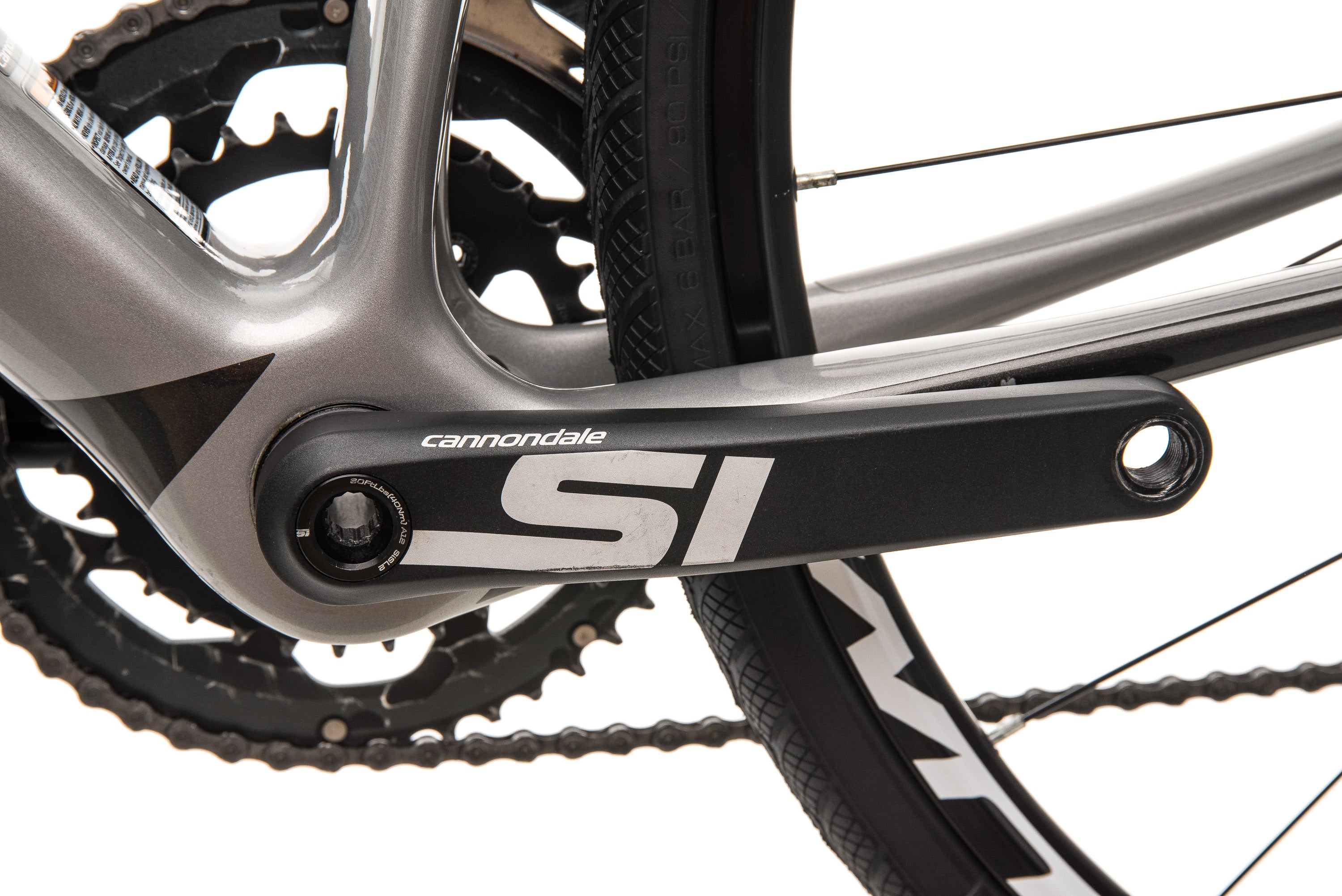 2018 Cannondale Synapse Carbon Disc Ultegra Di2 Road Bike - 61cm Size | Lightweight Carbon Frame, Electronic Shifting | Perfect for Endurance Riding & Long-Distance Cycling