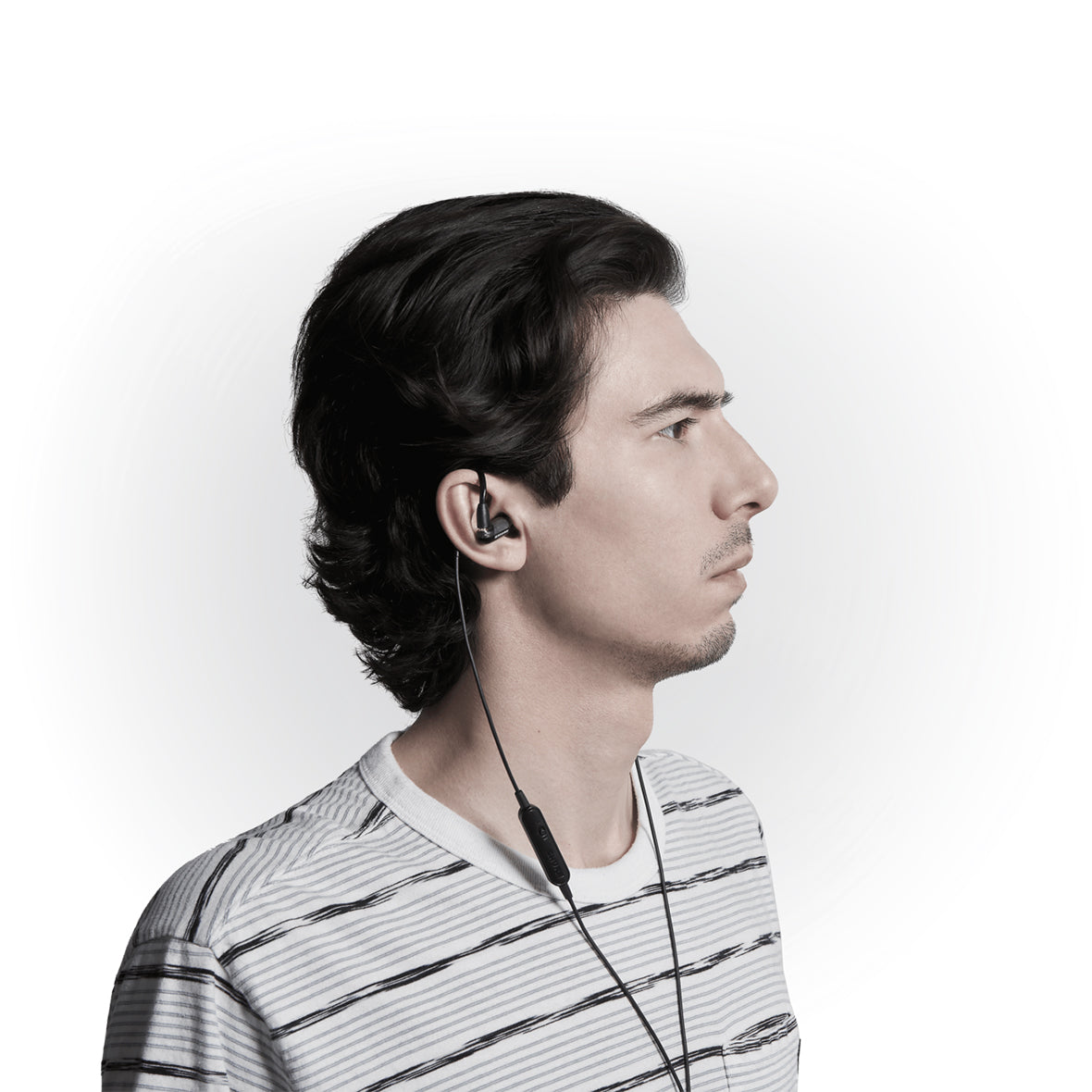 Shure AONIC 3 Sound Isolating Earphones with High-Fidelity Audio - Noise Cancelling In-Ear Headphones for Music, Gaming & Travel | Perfect for Audiophiles & Commuters