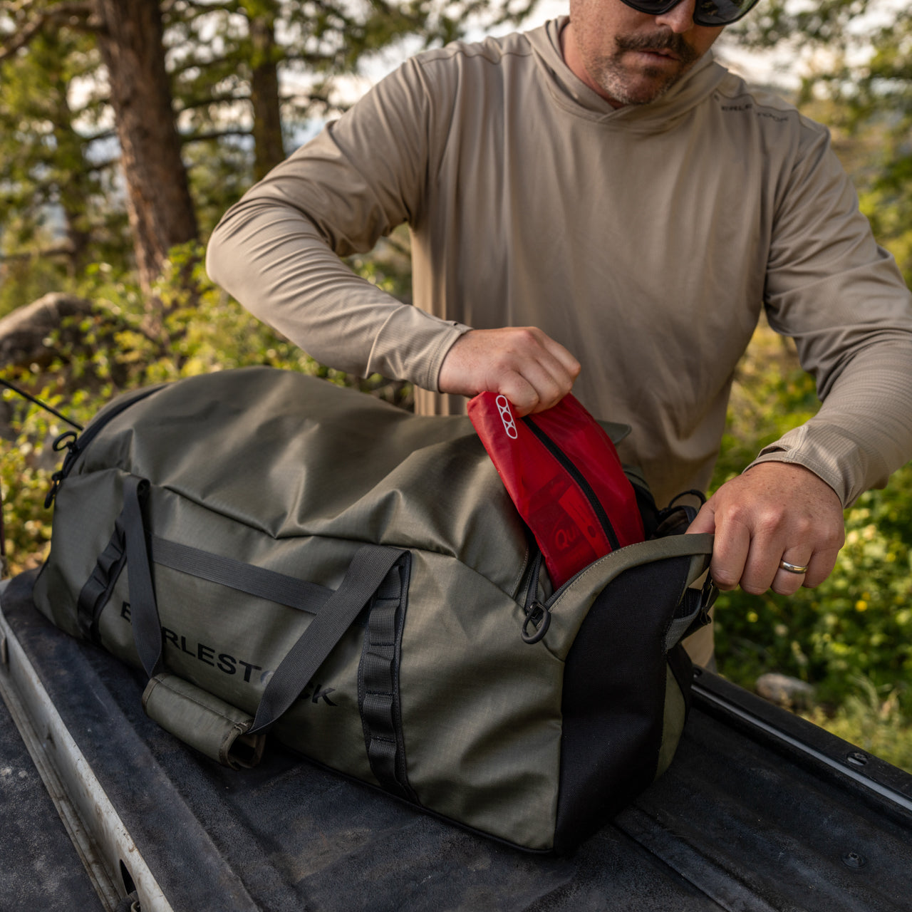 Eberlestock Hyllus Duffel Bag - Ultra Durable Water-Resistant Travel Duffel with Multiple Internal & External Pockets - Perfect for Camping, Hiking, Gym & Outdoor Adventures