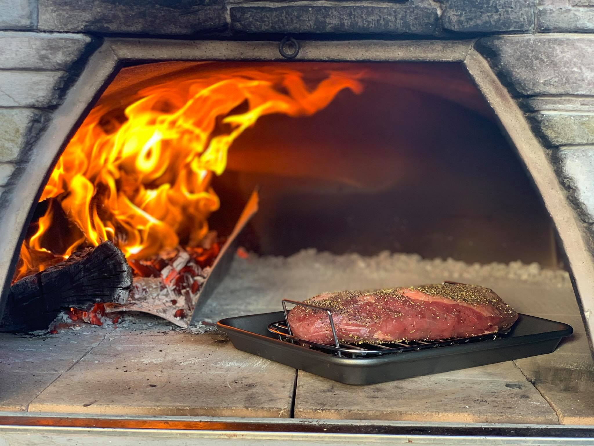 Maximus Mobile Pizza Oven - Portable Outdoor Pizza Maker for Camping, Backyard & Tailgating | Black | Best Seller | Perfect for Picnics, Parties & RV Trips