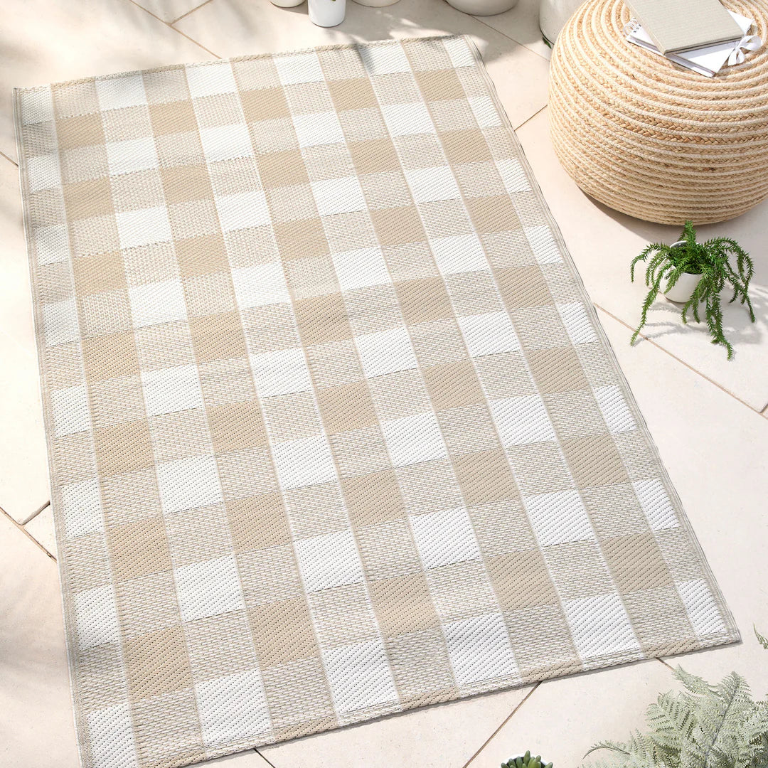 Fusion Gingham Outdoor Rug - Natural Cotton Water-Resistant Patio Mat for Garden, Deck & Poolside - Perfect for Backyard, Porch and Outdoor Living Spaces