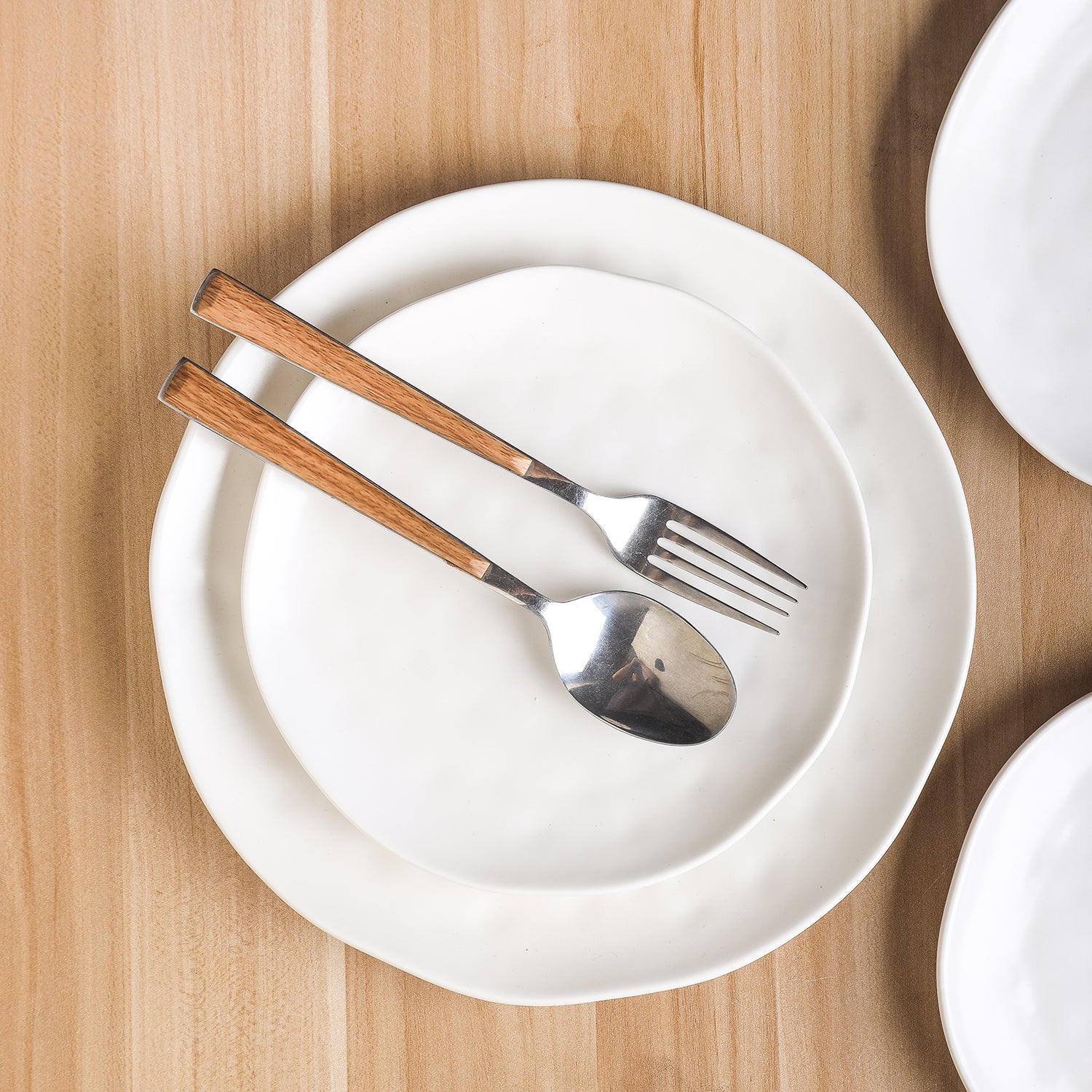 Premium Ivy Porcelain Dinnerware Set - Elegant White 12-Piece Dinner Set for Formal Dining, Wedding Registry & Special Occasions