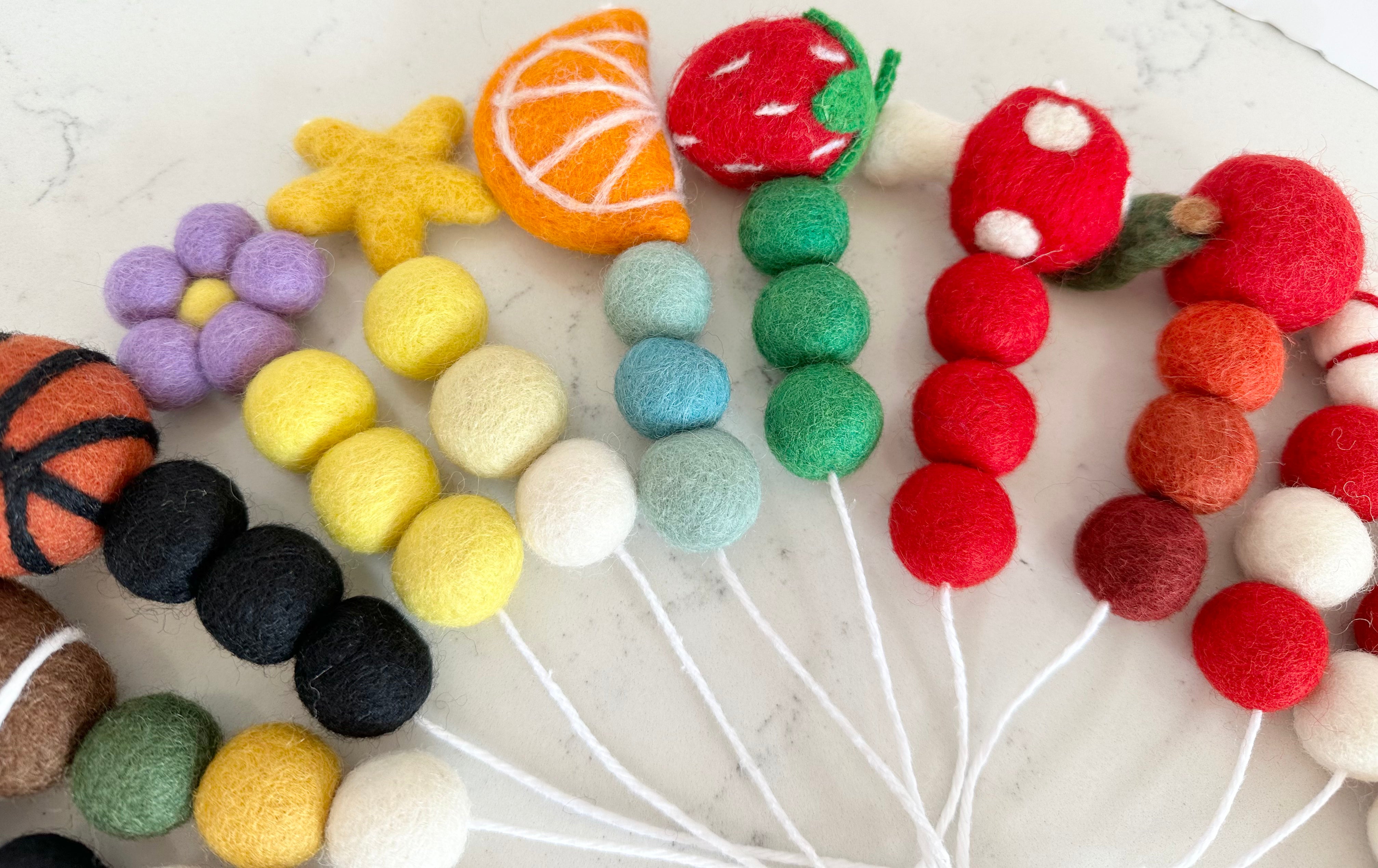 Custom Handmade Felt Keychain - Personalized Wool Felt Keyring for Gifts, Souvenirs & Everyday Use - Perfect for Keys, Bags, Backpacks & More
