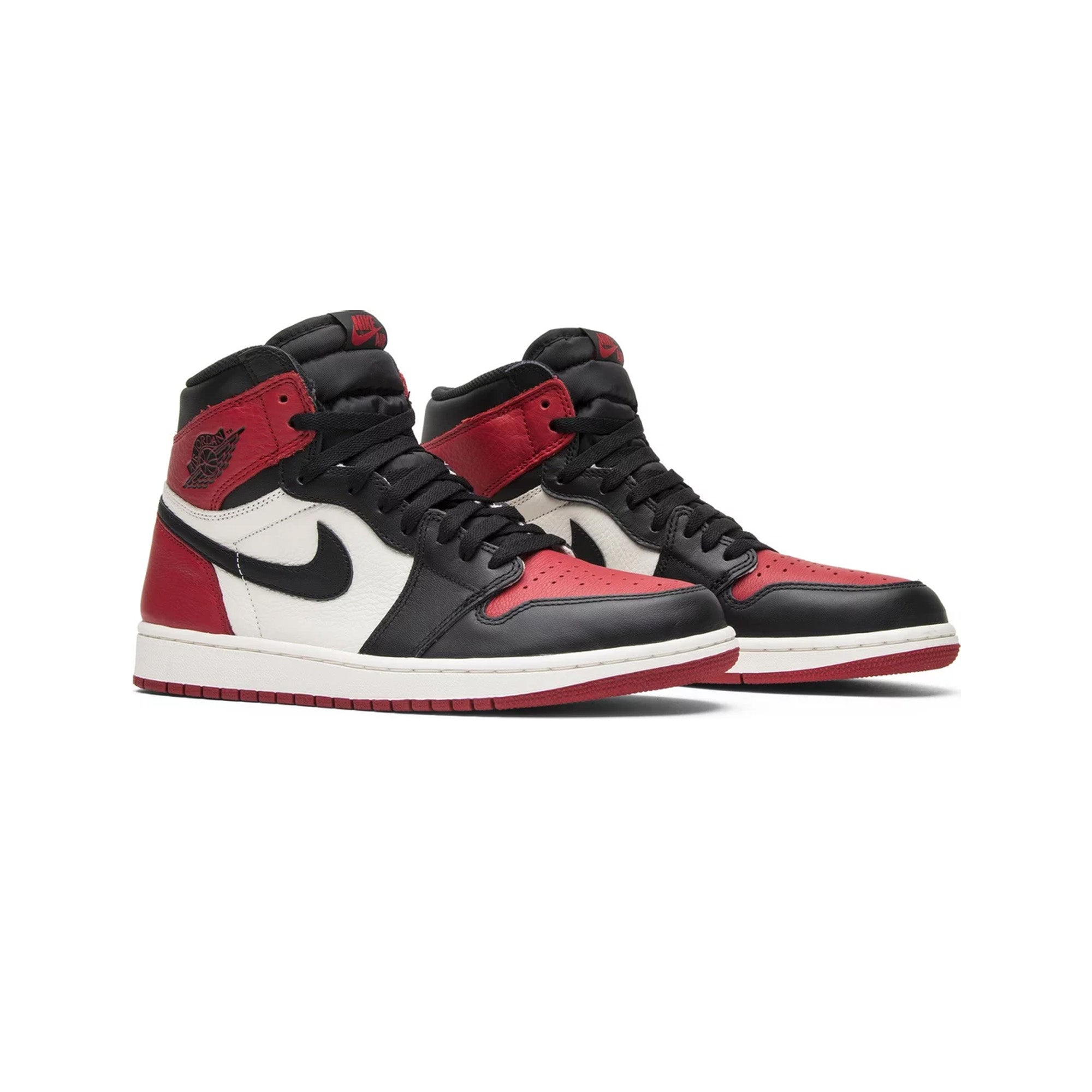 Air Jordan 1 High 'Bred Toe' Retro Basketball Shoes (2018) - Men's Sneakers for Streetwear, Sports & Casual Outfits