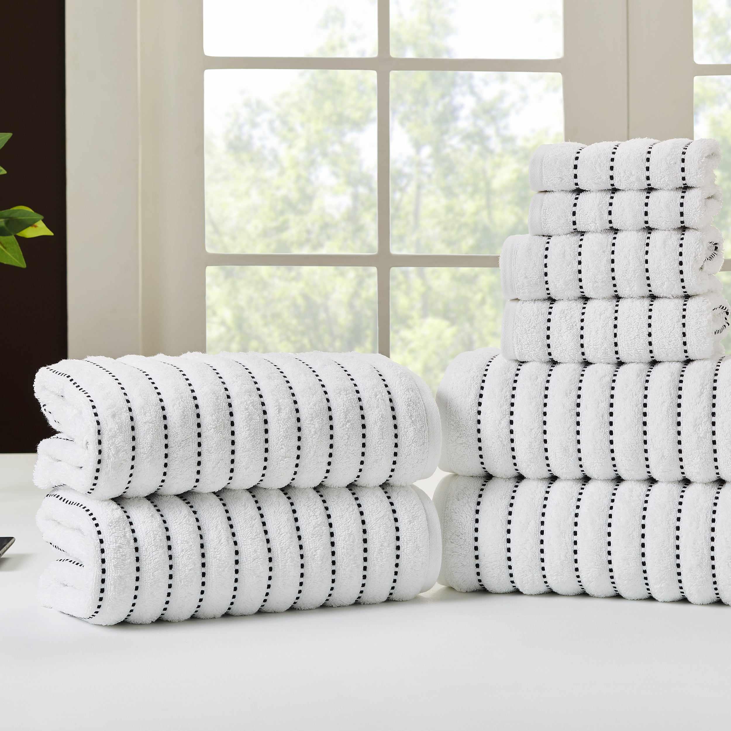 Premium Organic Cotton 8-Piece Bath Towel Set - 650 GSM Ultra Soft & Absorbent for Spa, Gym, and Luxury Bathroom Use