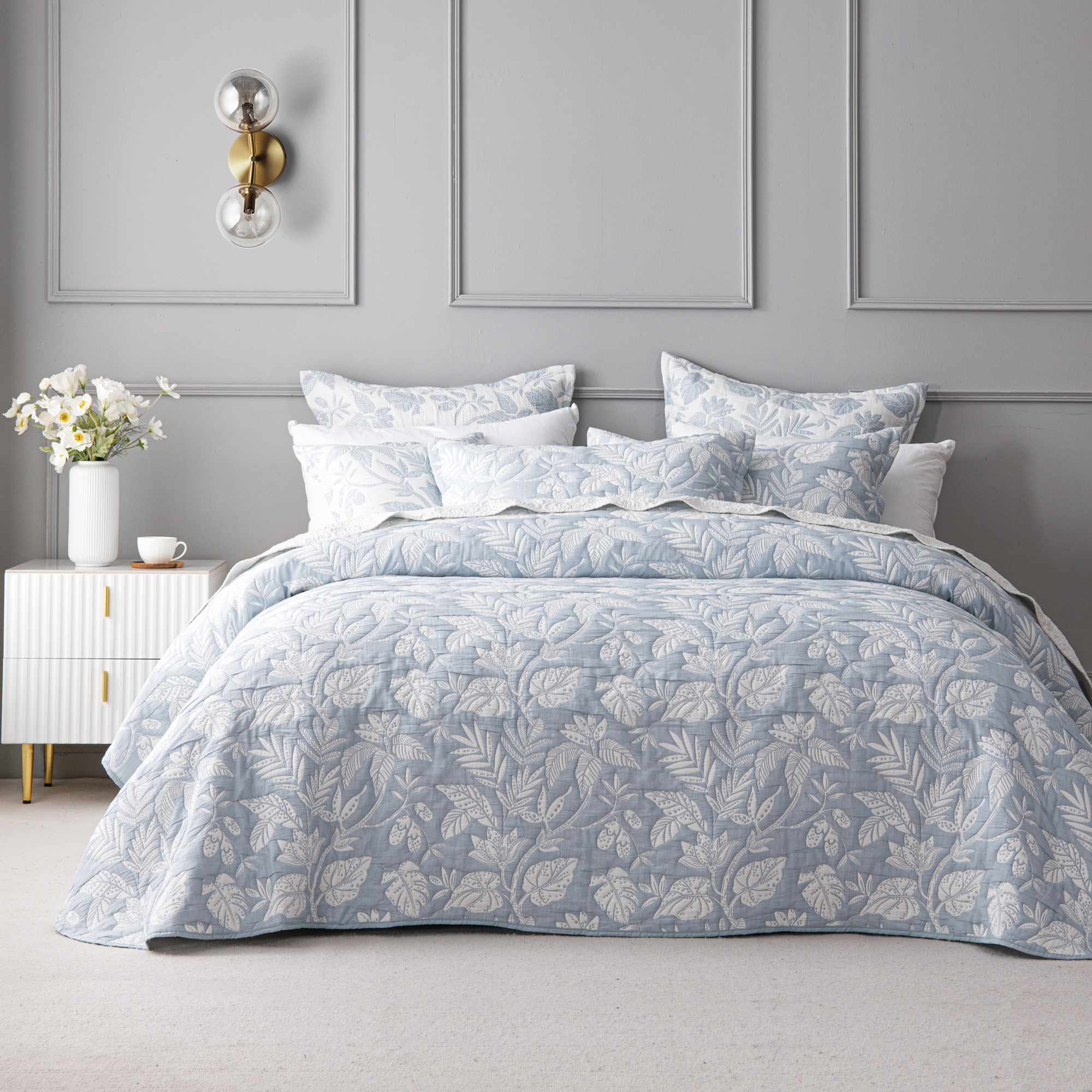 Laurieton Blue Bedspread Set By Bianca - Queen Size Luxury Quilt Cover with Matching Pillow Shams - Soft Microfiber Bedding for Master Bedroom, Guest Room & Dorm Decor