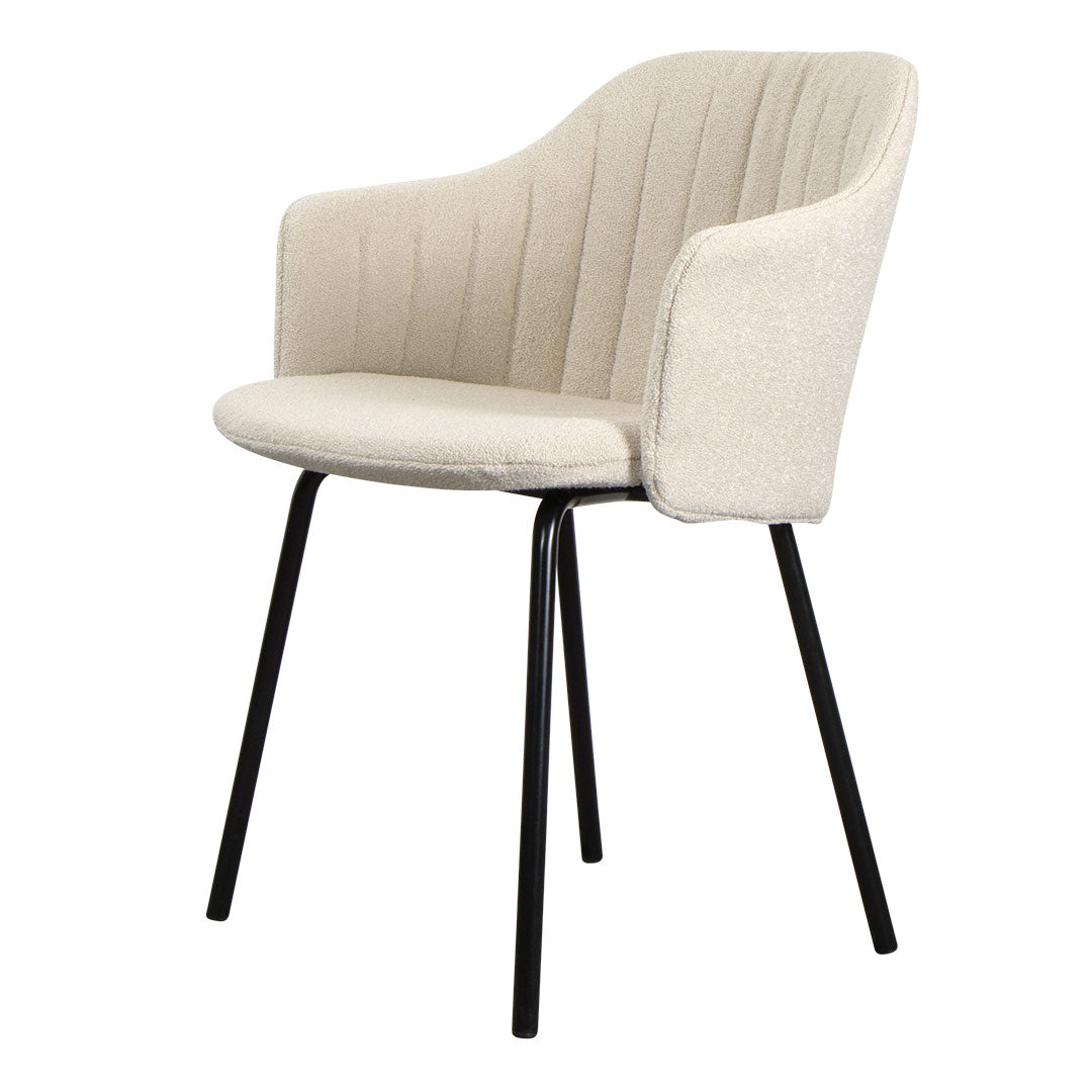 Premium Outdoor Lounge Chair with 4 Legs - Includes Comfortable Back & Seat Cushions - Perfect for Patio, Garden, Poolside Relaxation and Backyard Lounging