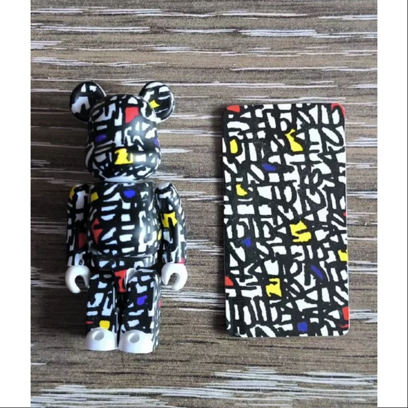 Bearbrick Series 21 ARTIST Haze 100% Collectible Vinyl Figure - Limited Edition Japanese Street Art Toy for Display & Collection - Perfect for Home Decor, Office Display, and Anime Fans Gifts