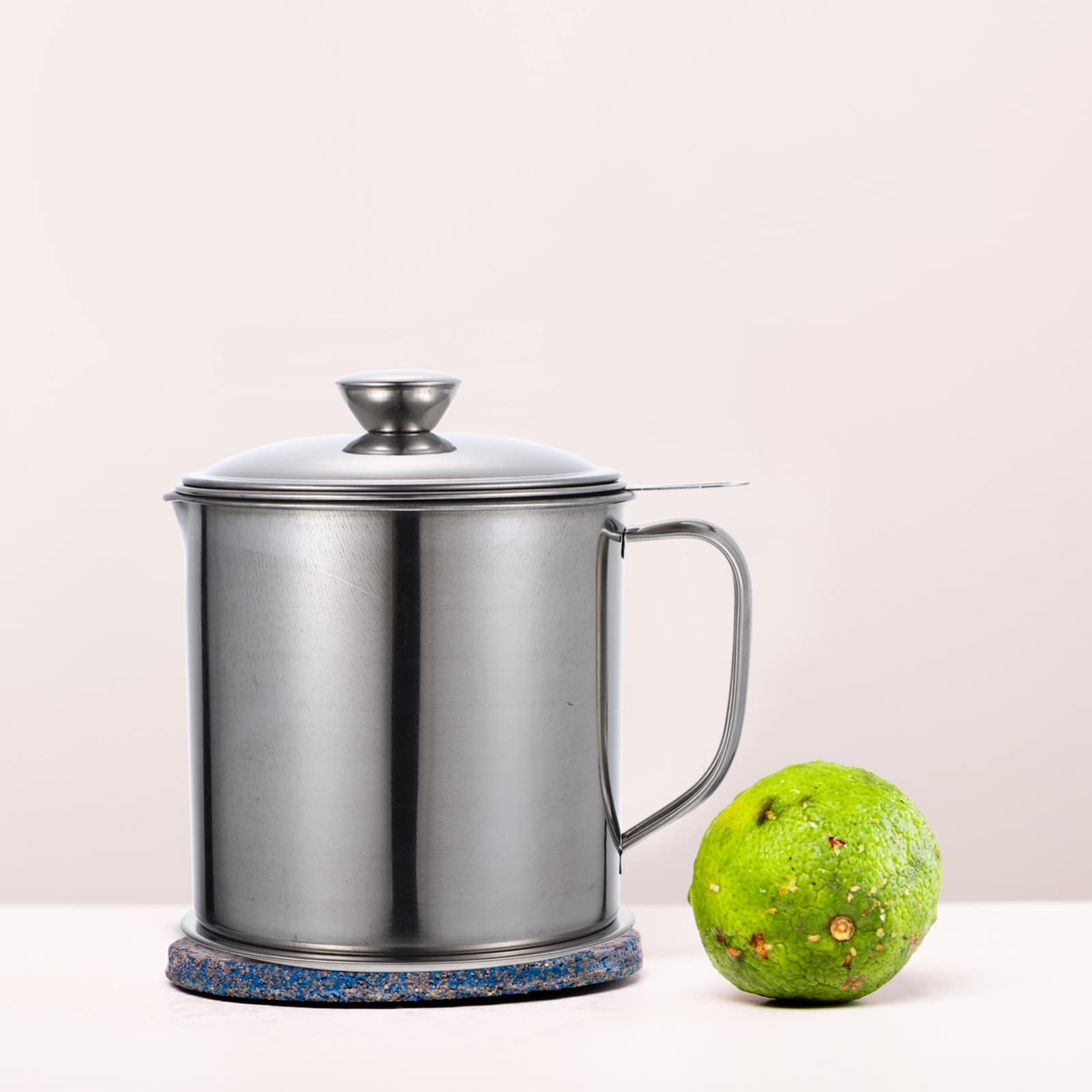 **Stainless Steel Grease Pot with Strainer - Kitchen Oil Keeper & Grease Container for Cooking, Frying & Baking - Easy Pour Oil Holder with Filter for Home & Restaurant Use**
