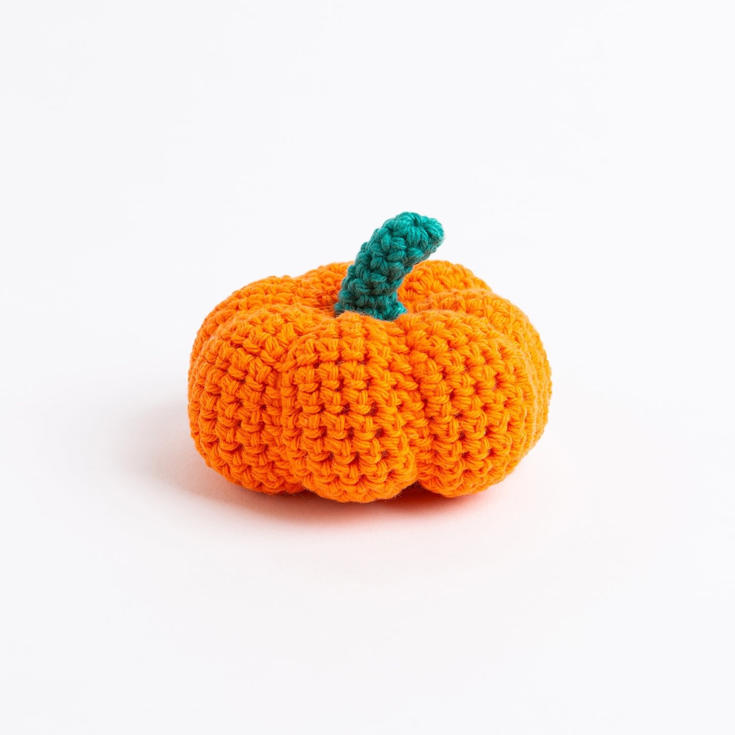 DIY Pocket Pumpkin Crochet Kit - Complete Beginner-Friendly Crochet Set with Yarn, Hook & Instructions - Perfect for Fall Decor, Halloween Crafts & Handmade Gifts