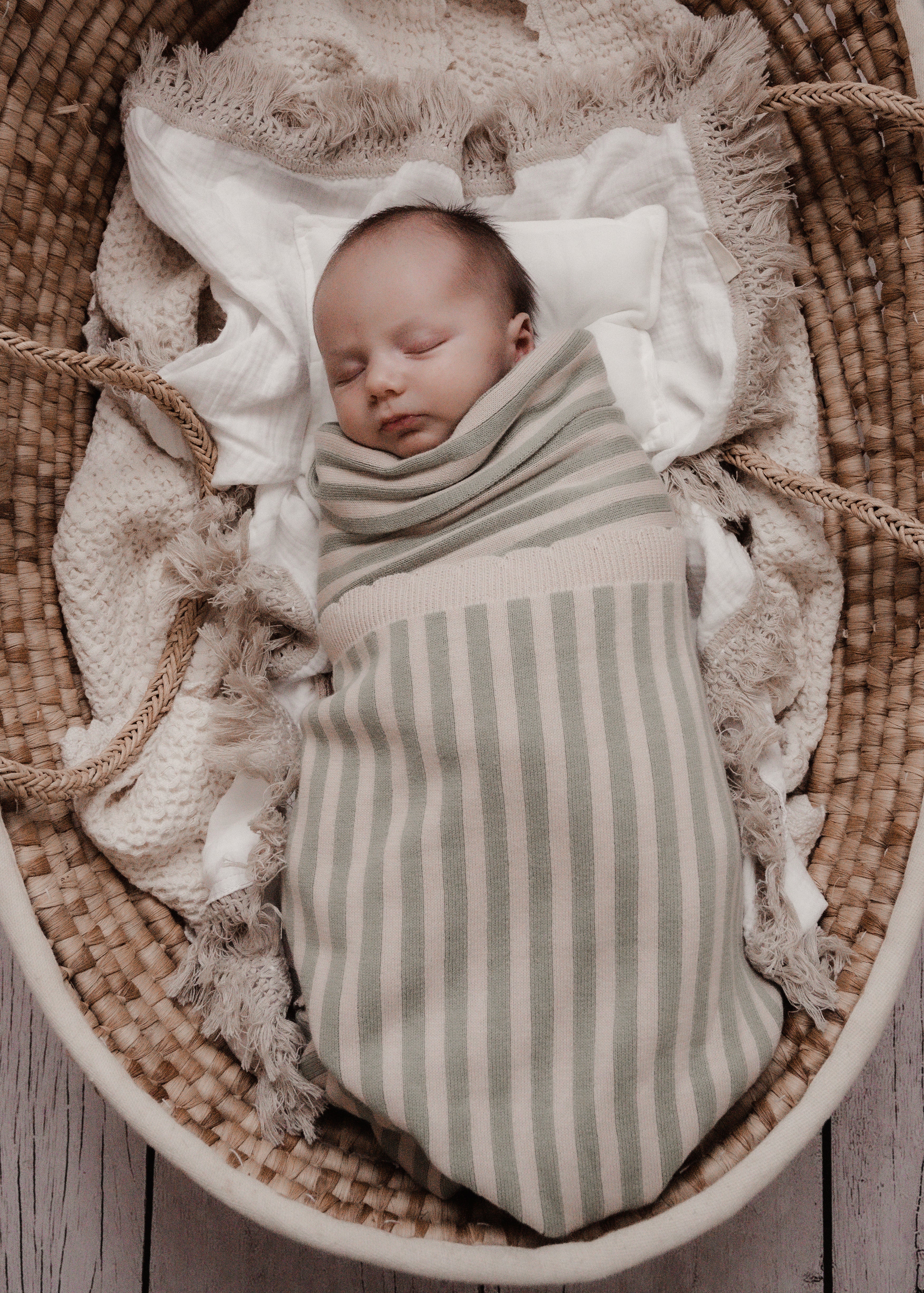 Pop Ya Tot Organic Cotton Baby Blanket - Soft & Breathable Sage Green for Nursery, Swaddling & Stroller - Eco-Friendly & Hypoallergenic