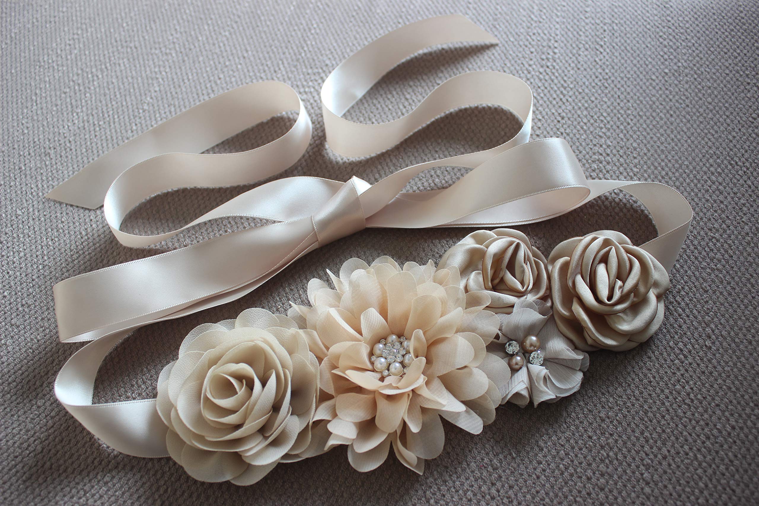 Handmade Maternity Sash Belt with Floral Bow & Rhinestone Decor - Elegant Pregnancy Accessory for Baby Showers, Photoshoots & Special Occasions