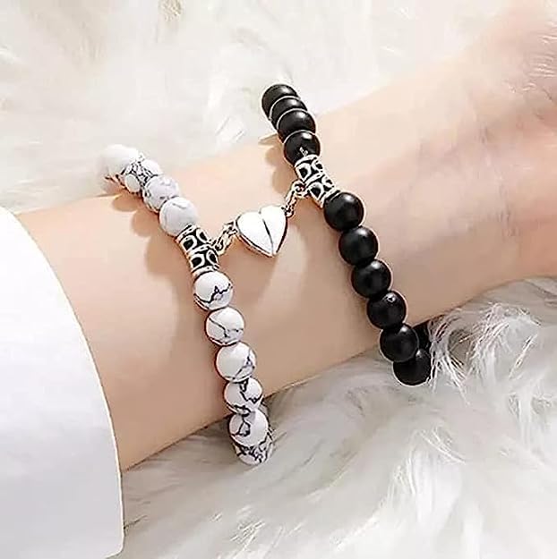 MEENAZ Magnetic Heart Couple Bracelets for Men & Women - Stainless Steel Love Bracelet Set for Boyfriend, Girlfriend, Couples - Valentine's Day Proposal Gift, Anniversary Present - Perfect for Romantic Dates & Special Occasions